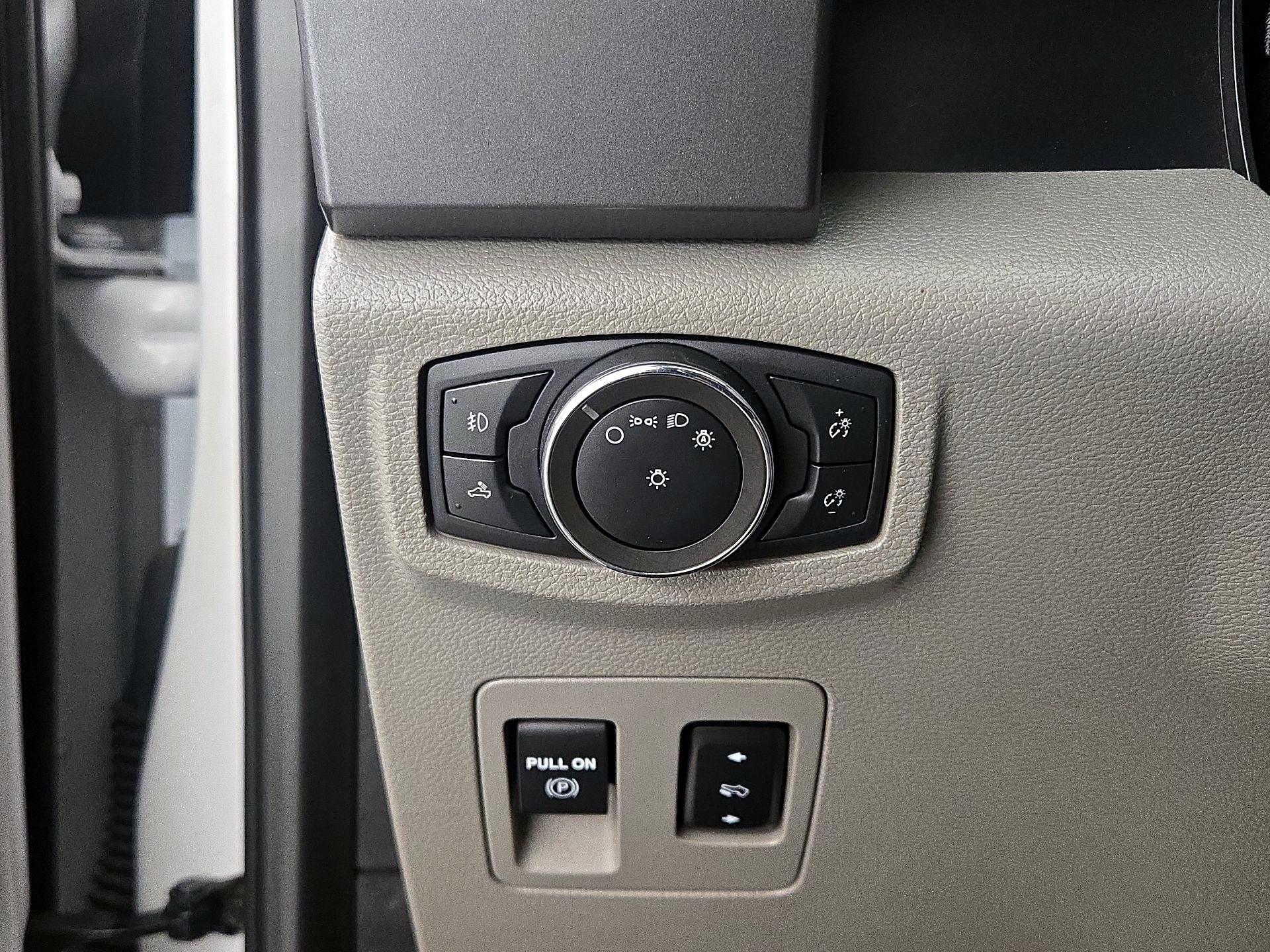 Thumbnail: 2020 Ford F-150 - 13