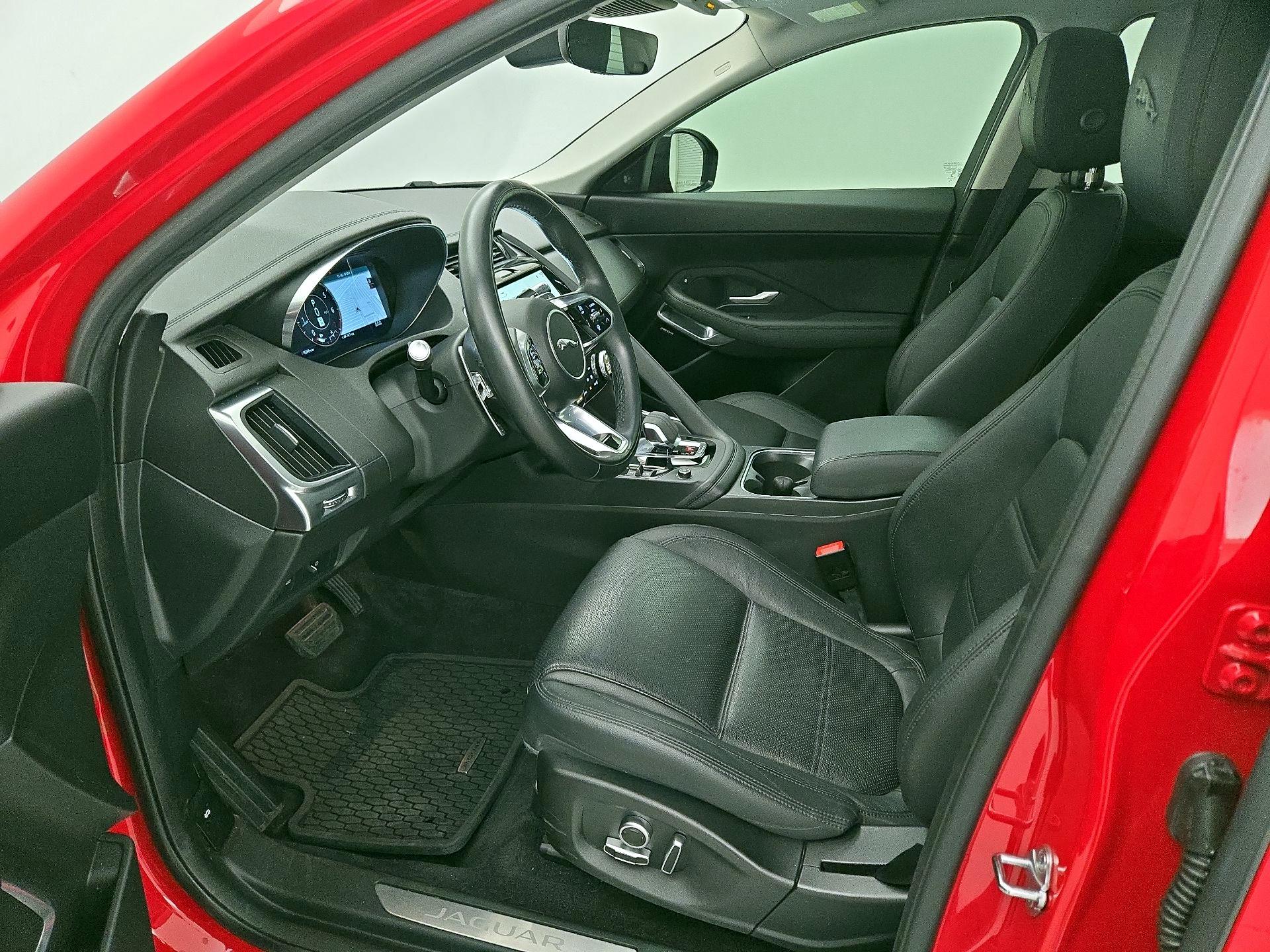 Thumbnail: 2021 Jaguar E-Pace - 11