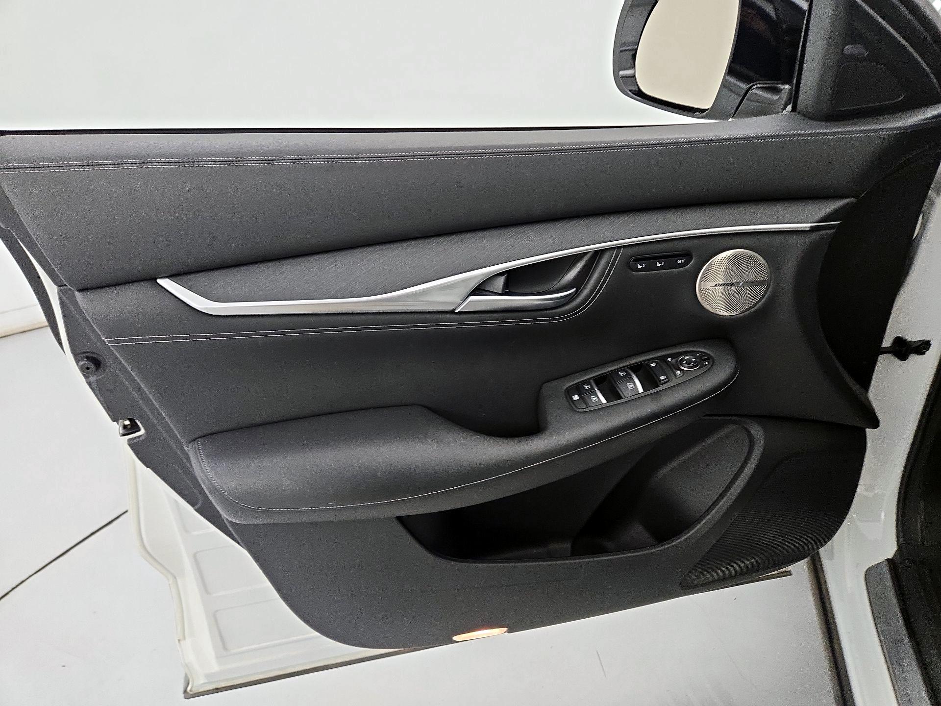 Thumbnail: 2023 INFINITI QX55 - 12