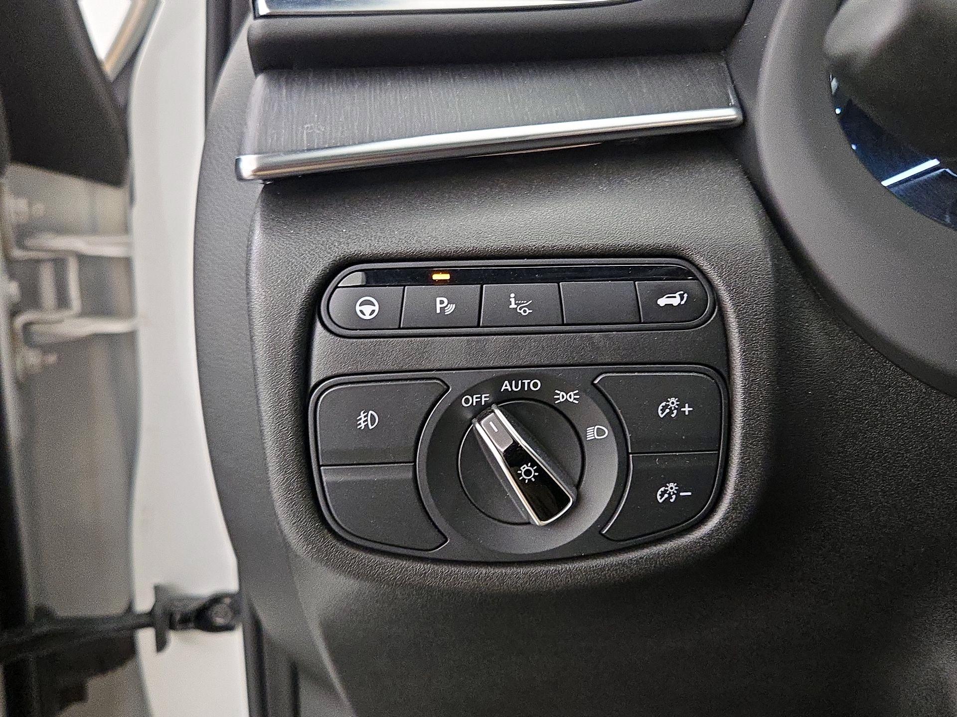 Thumbnail: 2023 INFINITI QX55 - 13