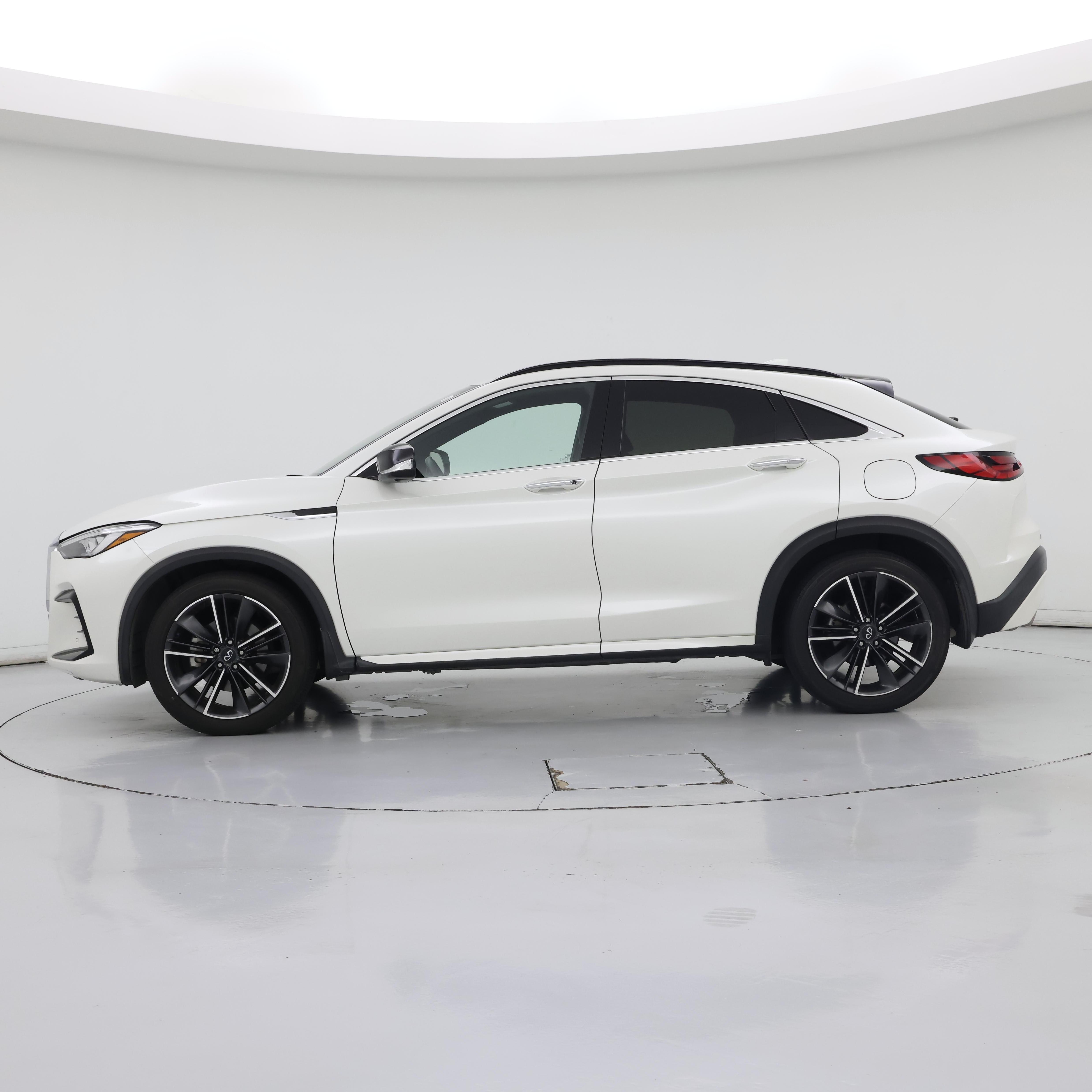 Thumbnail: 2023 INFINITI QX55 - 3