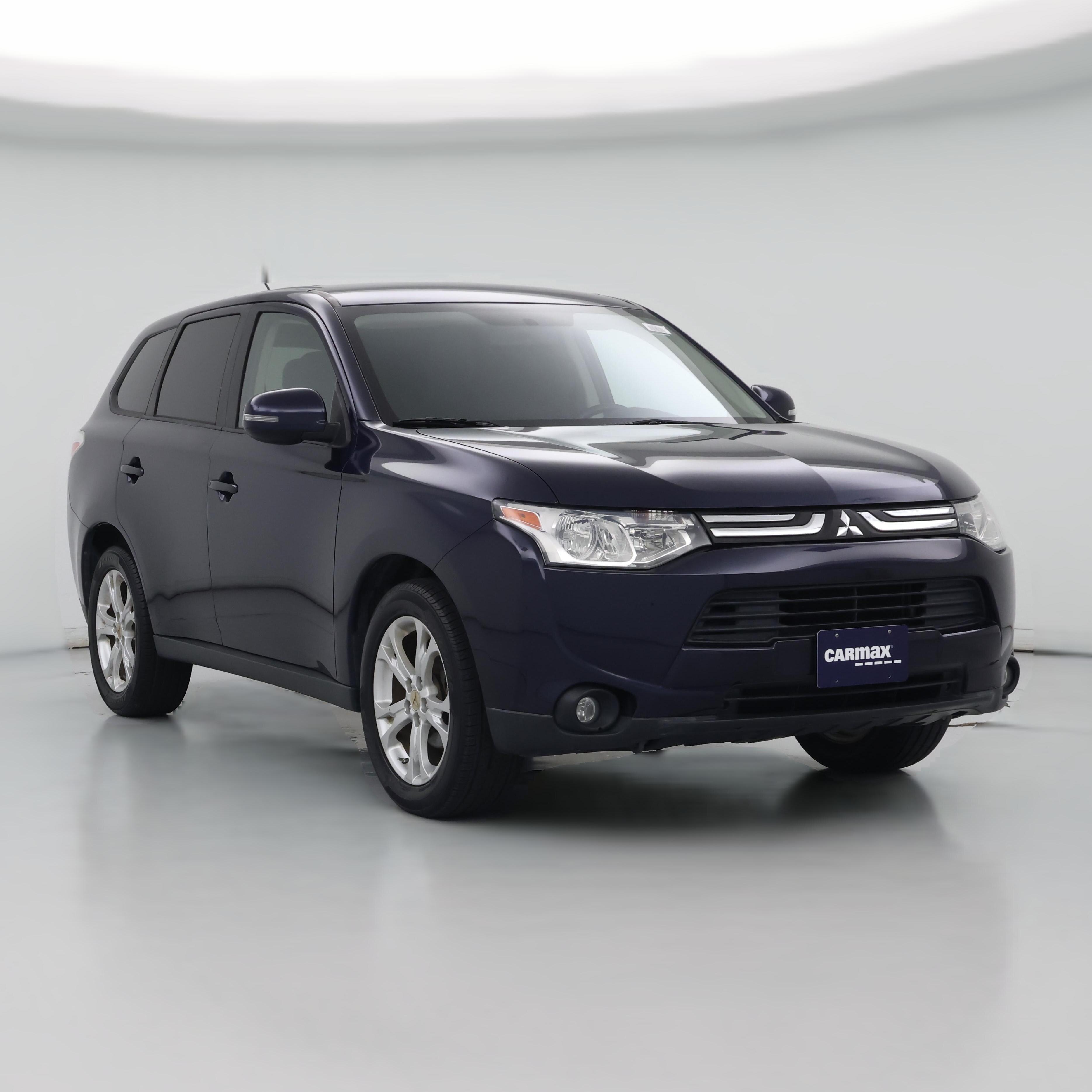 Thumbnail: 2014 Mitsubishi Outlander - 1