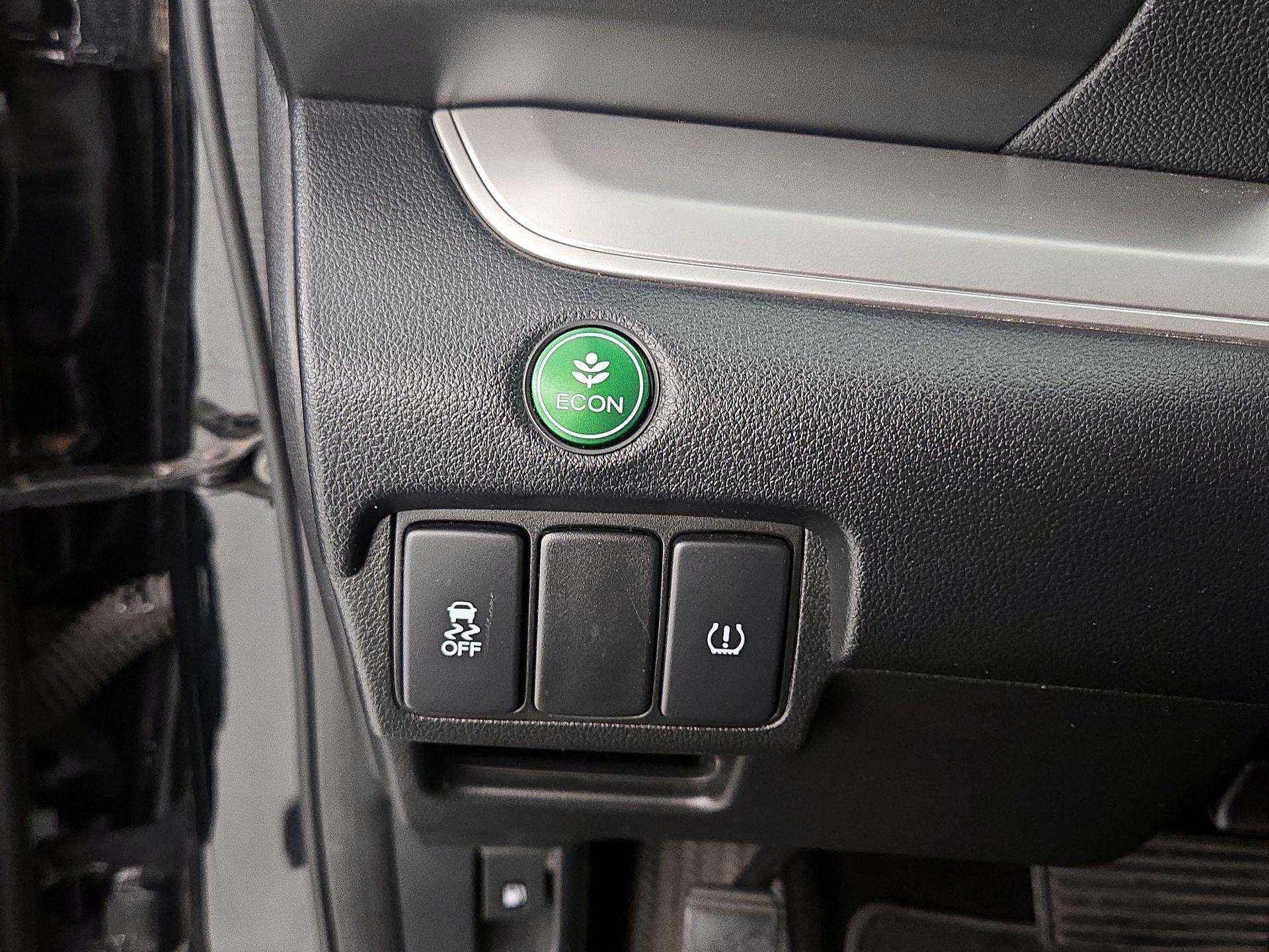 Thumbnail: 2016 Honda CR-V - 13