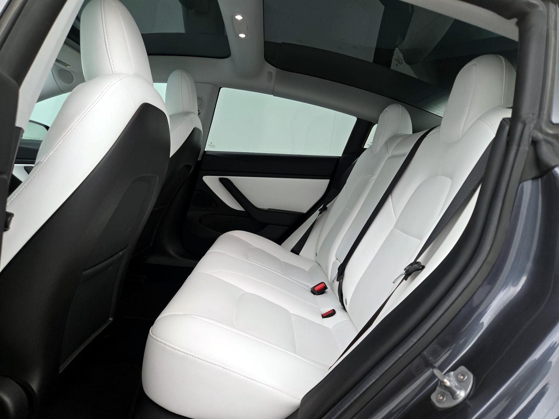 Thumbnail: 2019 Tesla Model 3 - 19