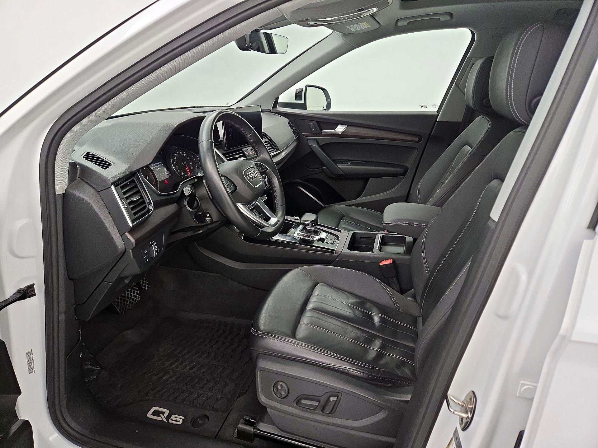 Thumbnail: 2021 Audi Q5 - 11