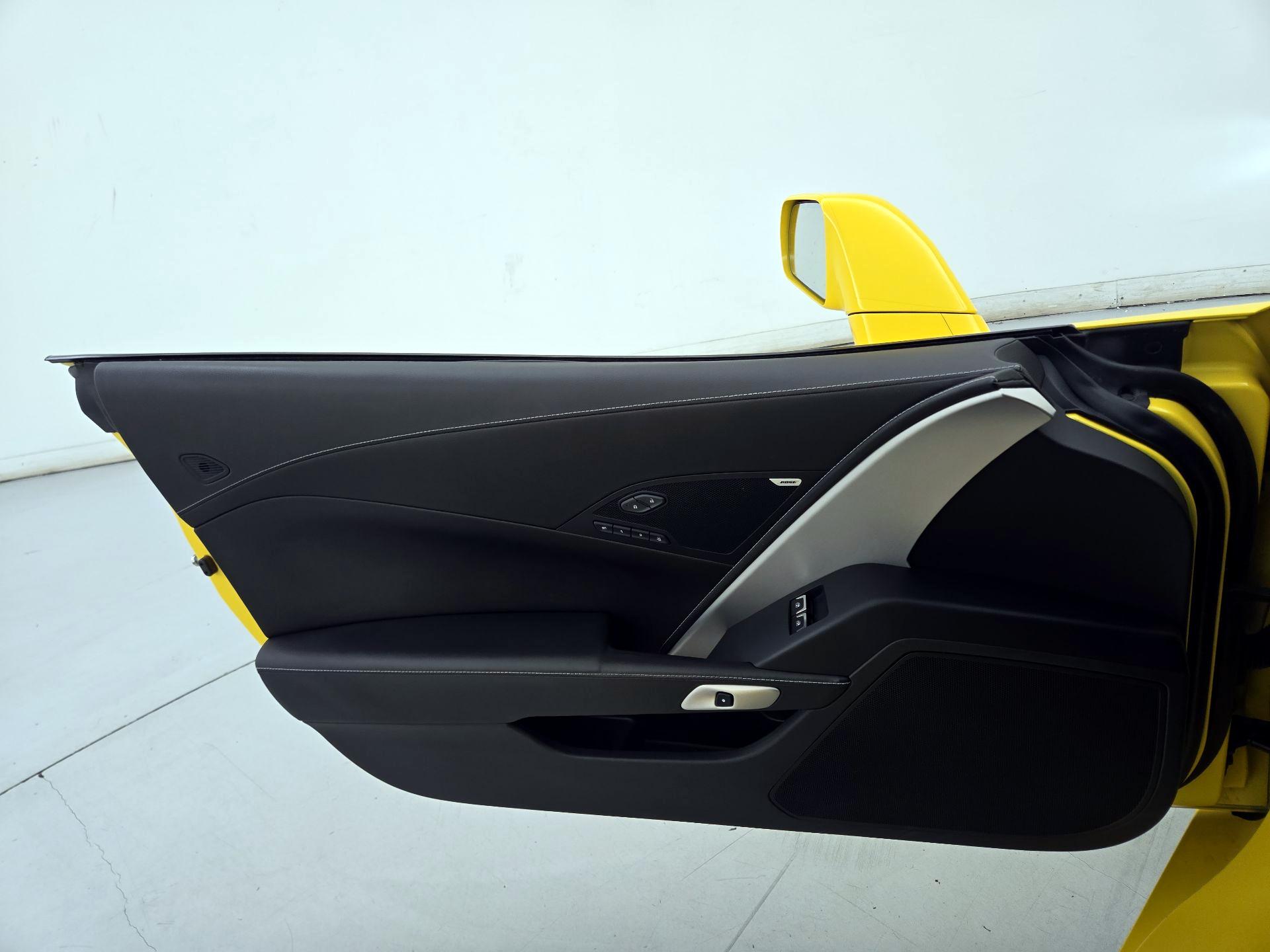 Thumbnail: 2017 Chevrolet Corvette - 12