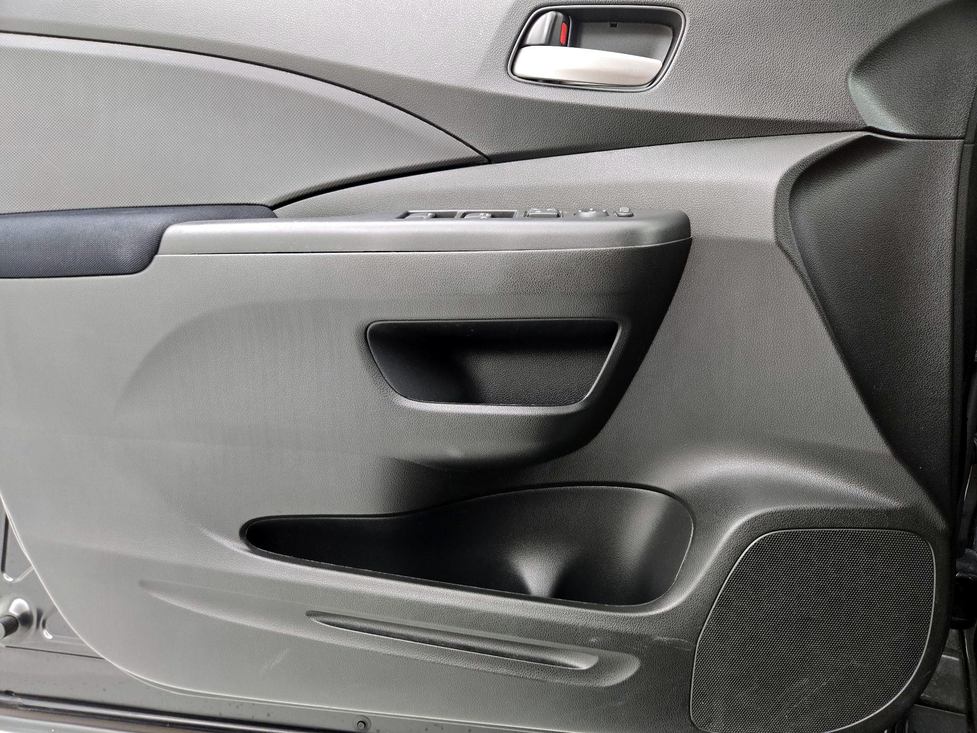 Thumbnail: 2016 Honda CR-V - 12
