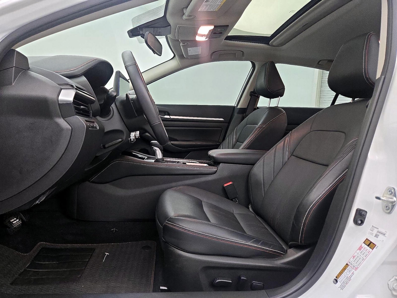 2024 Nissan Altima SR - Photo 12