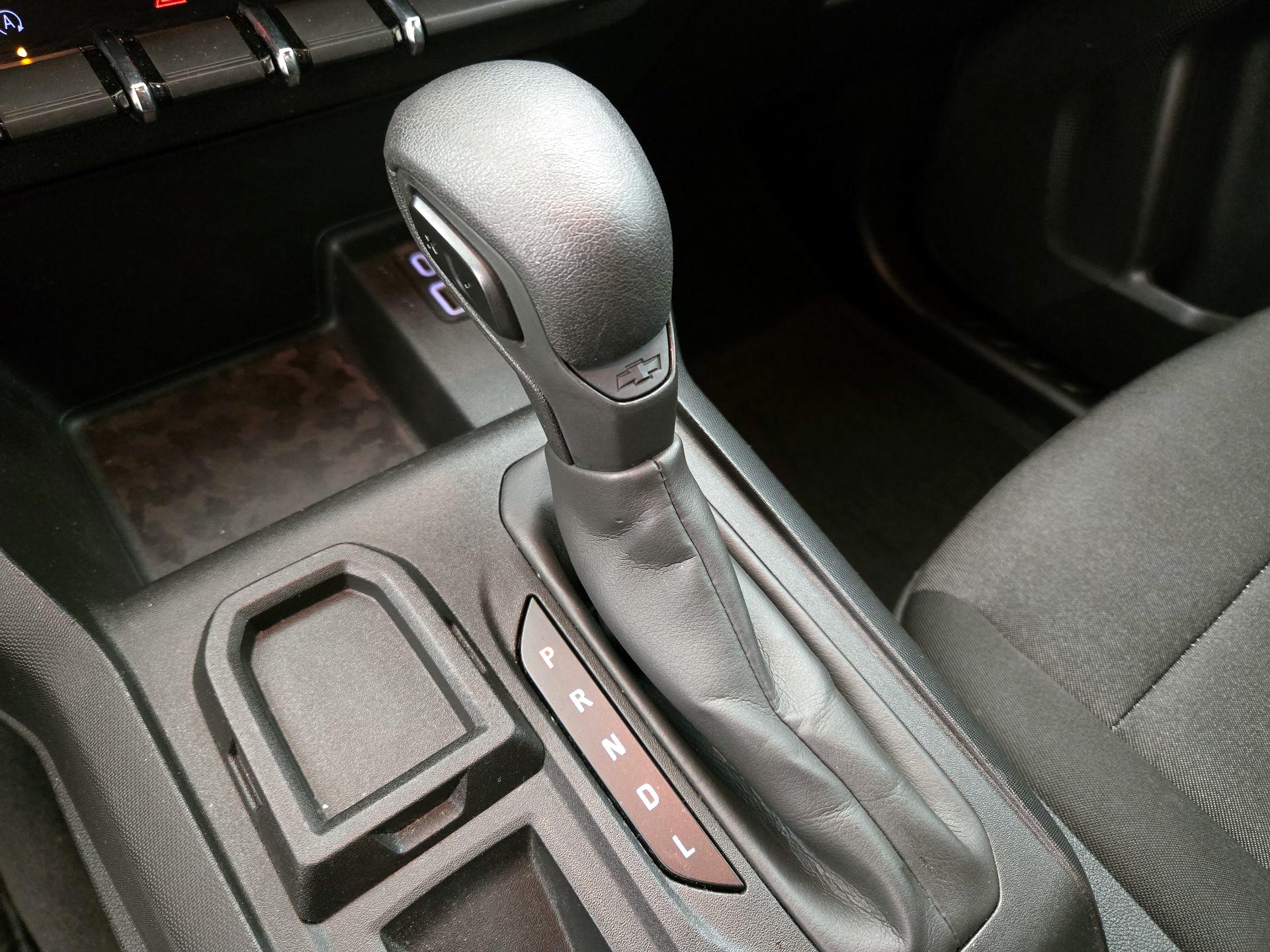 Thumbnail: 2023 Chevrolet Colorado - 18