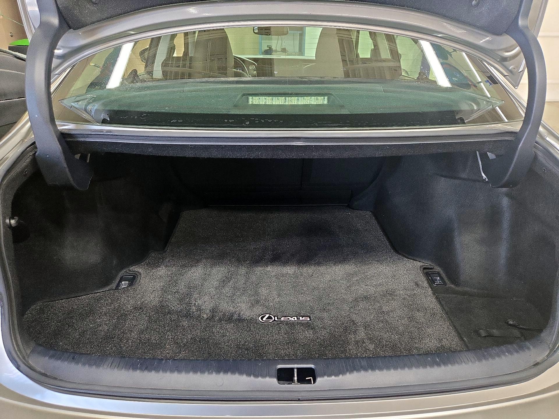 Thumbnail: 2014 Lexus IS - 20