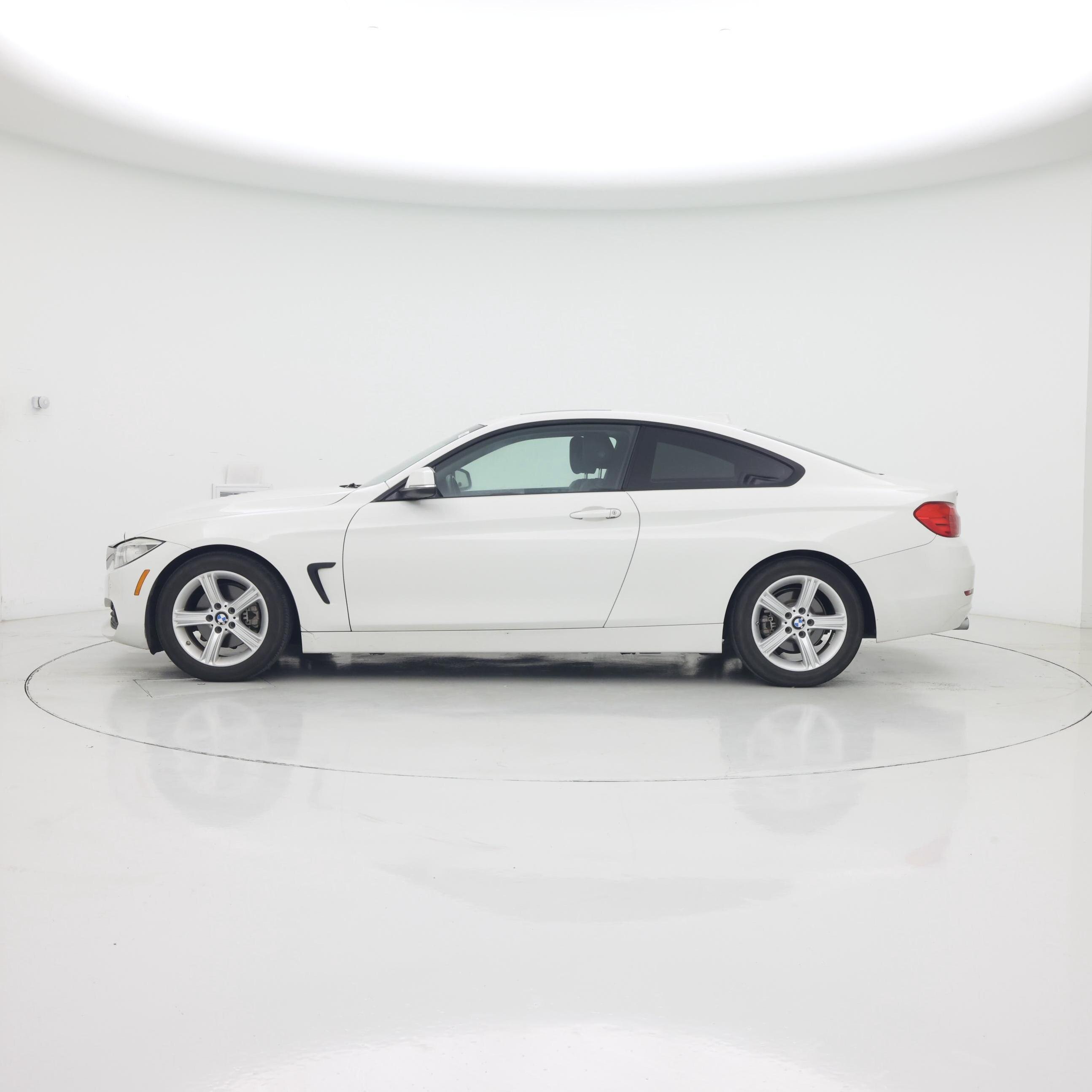 Thumbnail: 2015 BMW 4 Series - 3