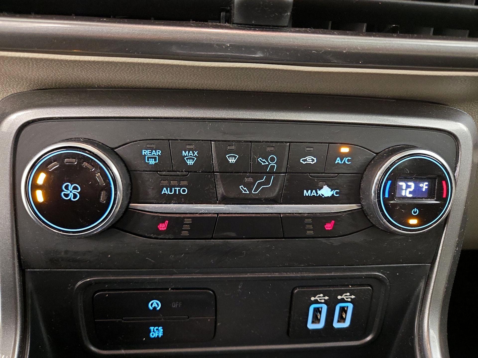 Thumbnail: 2021 Ford EcoSport - 17