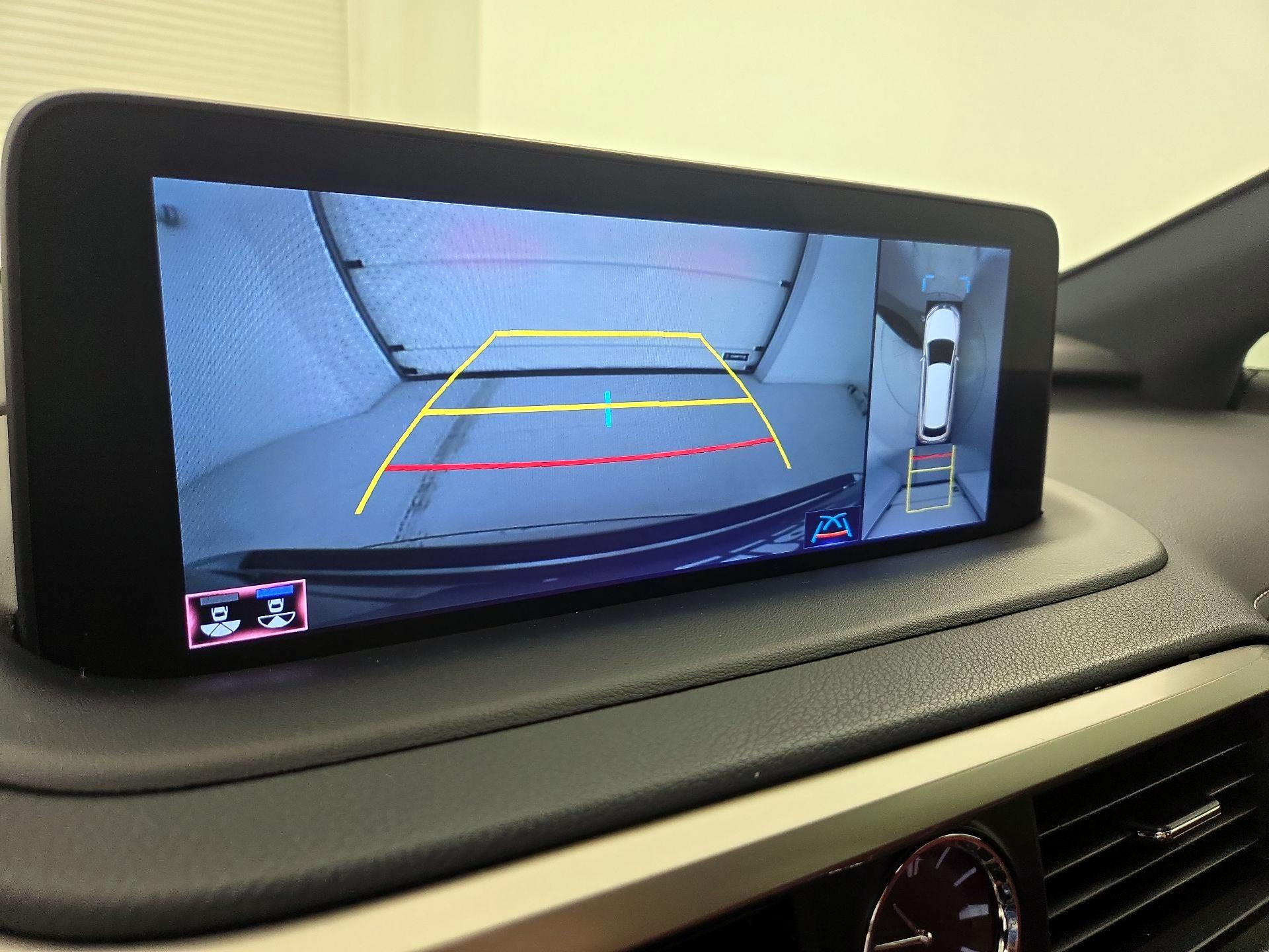 Thumbnail: 2022 Lexus RX - 15