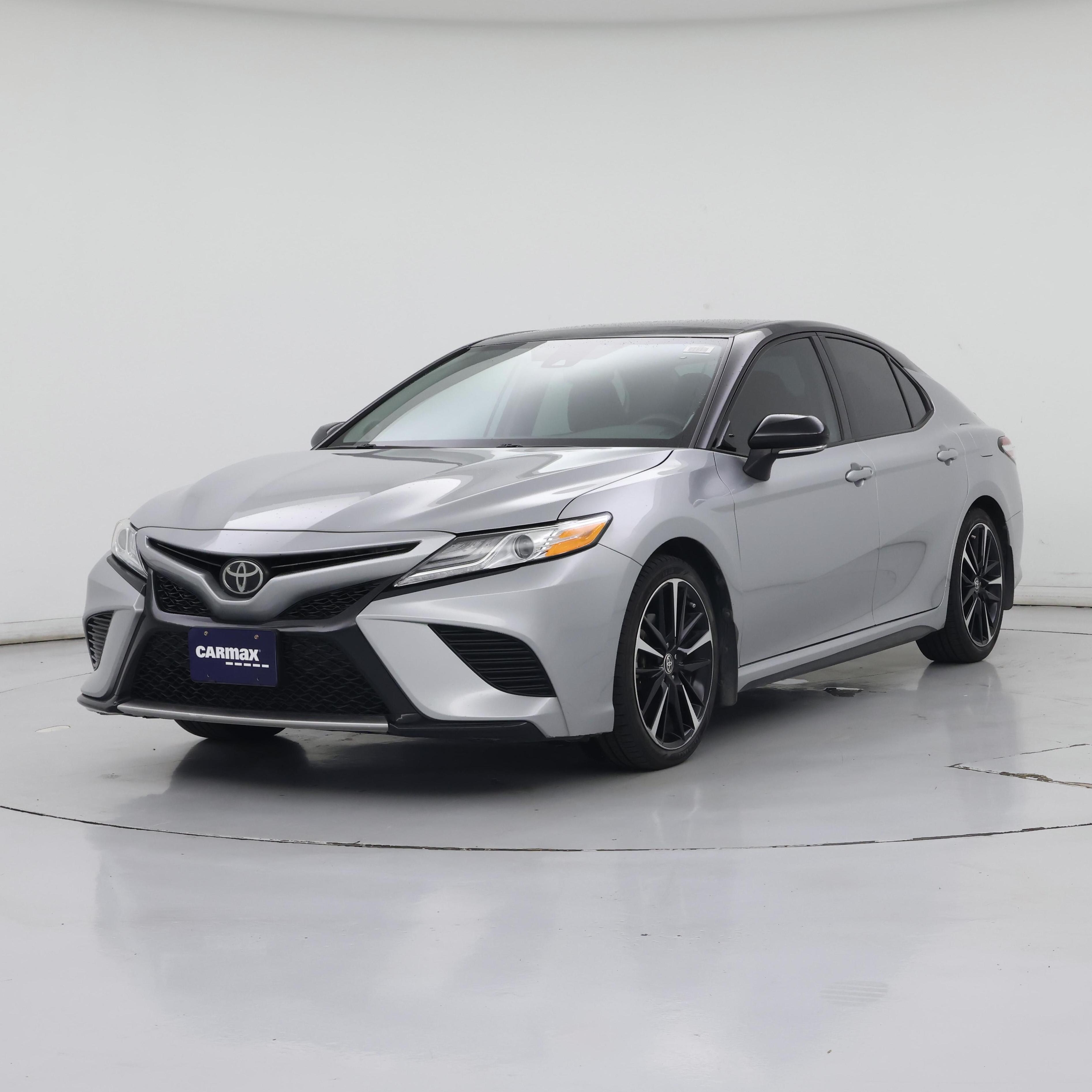 Thumbnail: 2020 Toyota Camry - 4