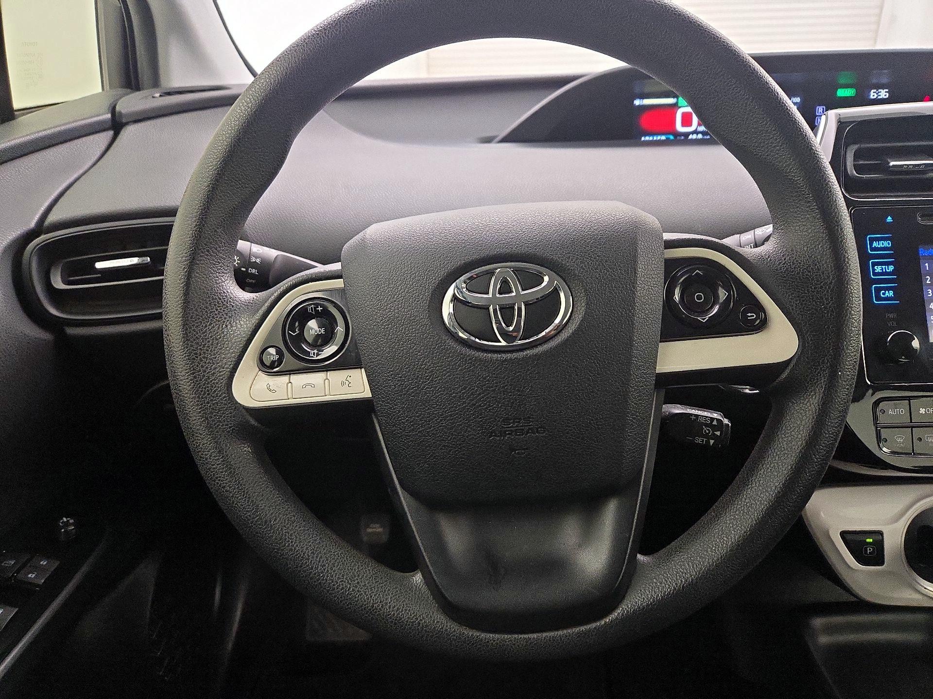 Thumbnail: 2016 Toyota Prius - 10