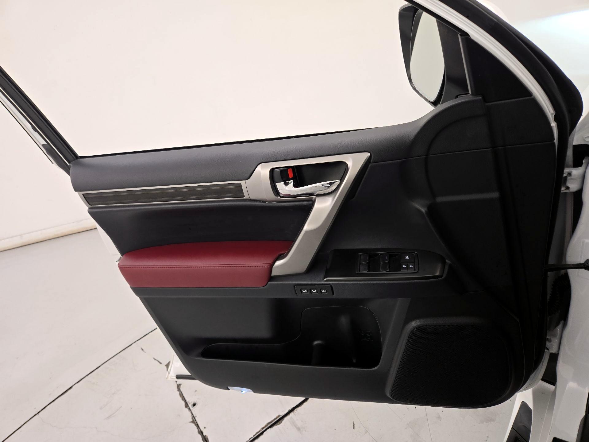 Thumbnail: 2022 Lexus GX - 12