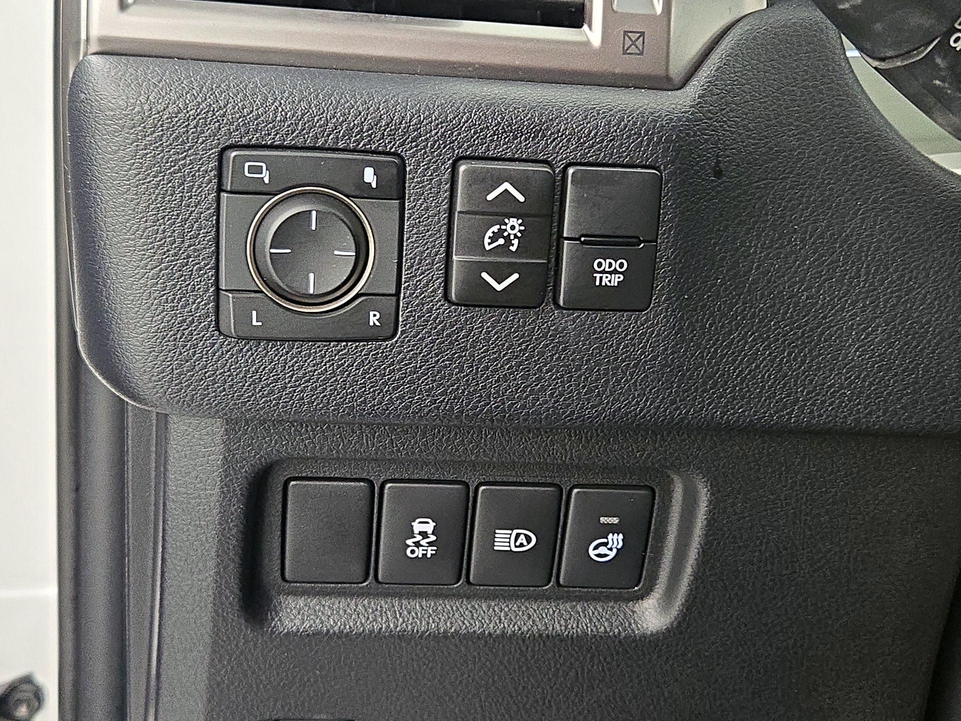 Thumbnail: 2022 Lexus GX - 13