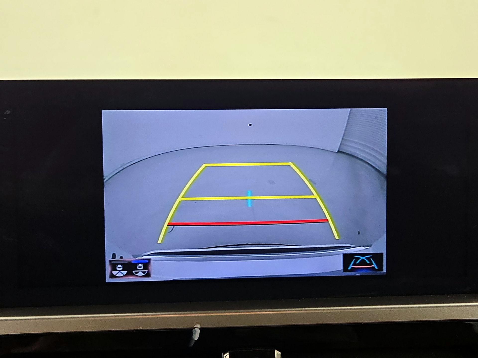 Thumbnail: 2022 Lexus GX - 15