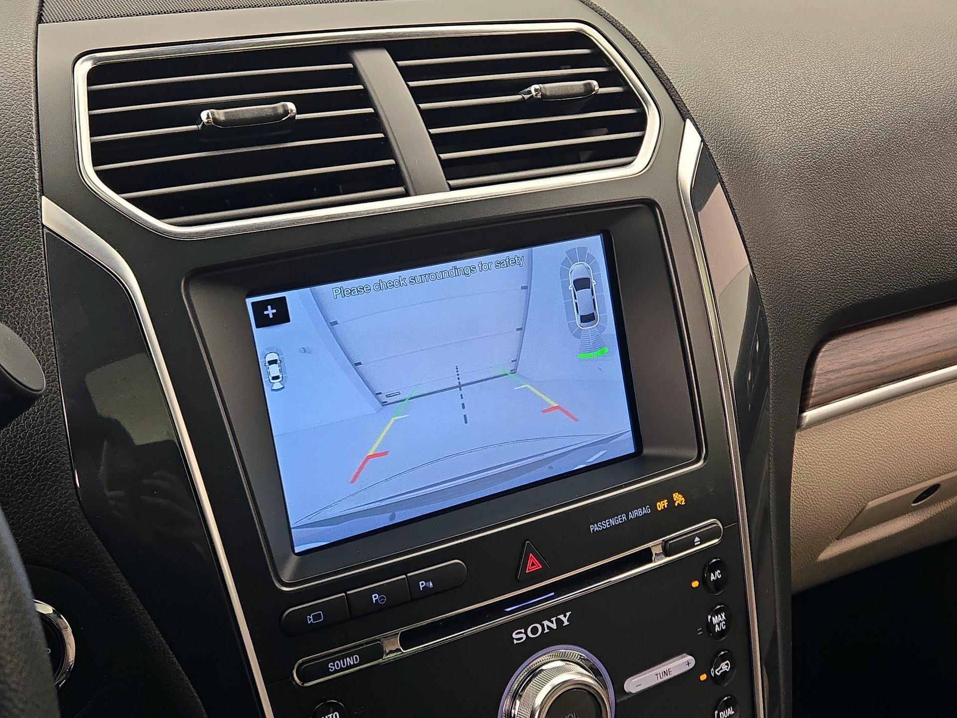 Thumbnail: 2018 Ford Explorer - 15