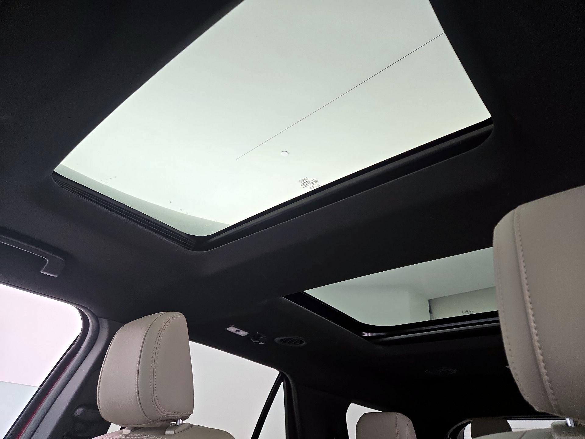 Thumbnail: 2018 Ford Explorer - 20