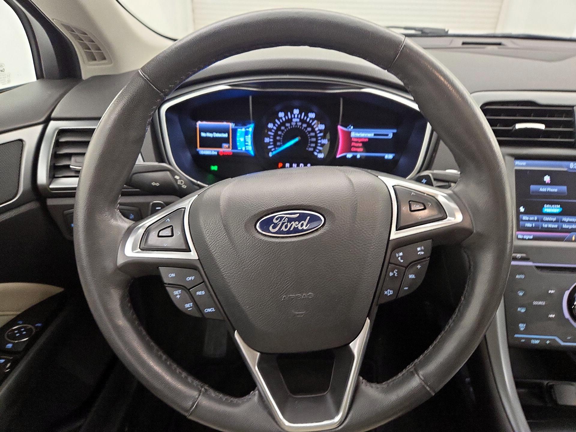 Thumbnail: 2015 Ford Fusion - 10