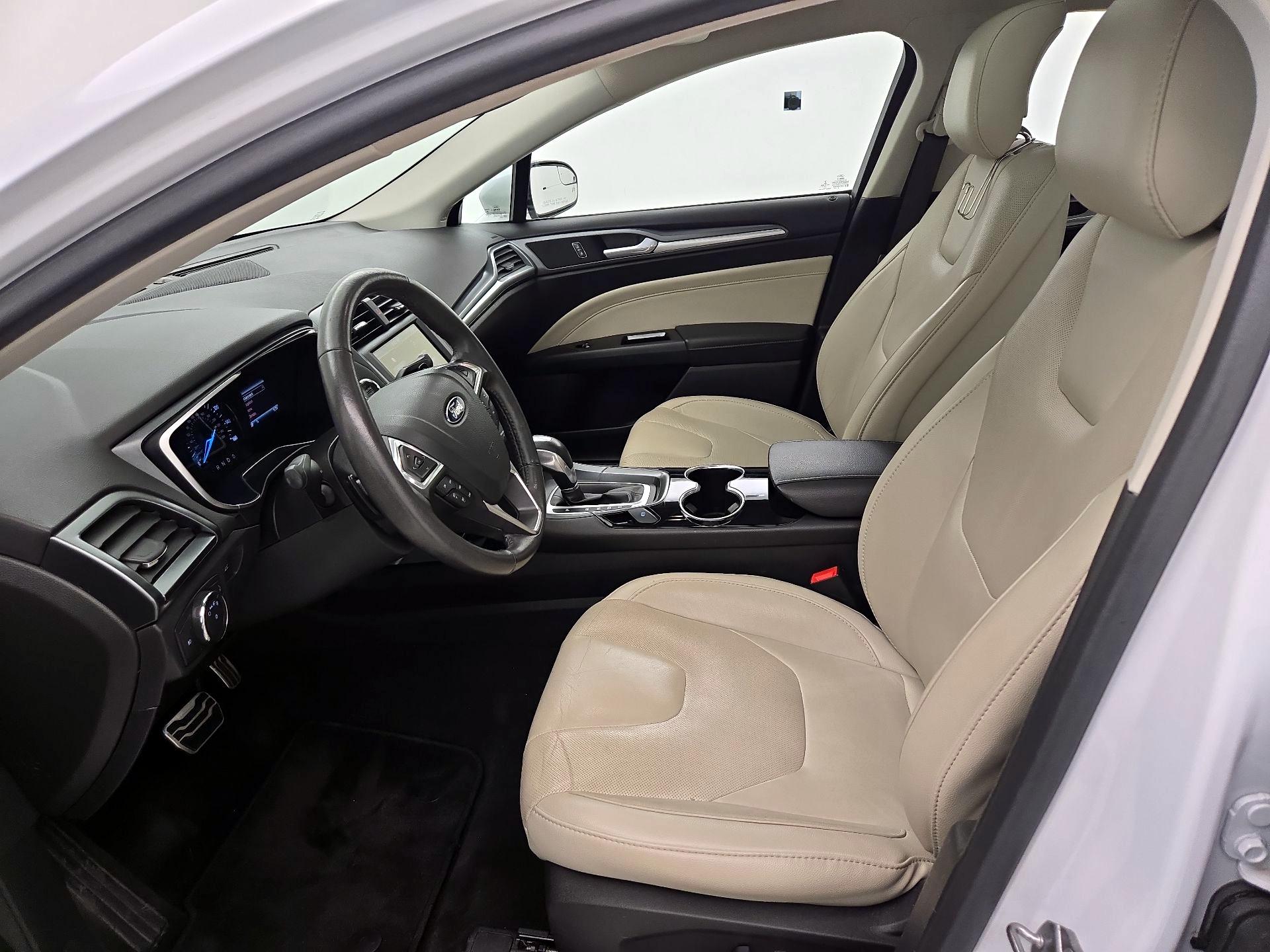 Thumbnail: 2015 Ford Fusion - 11