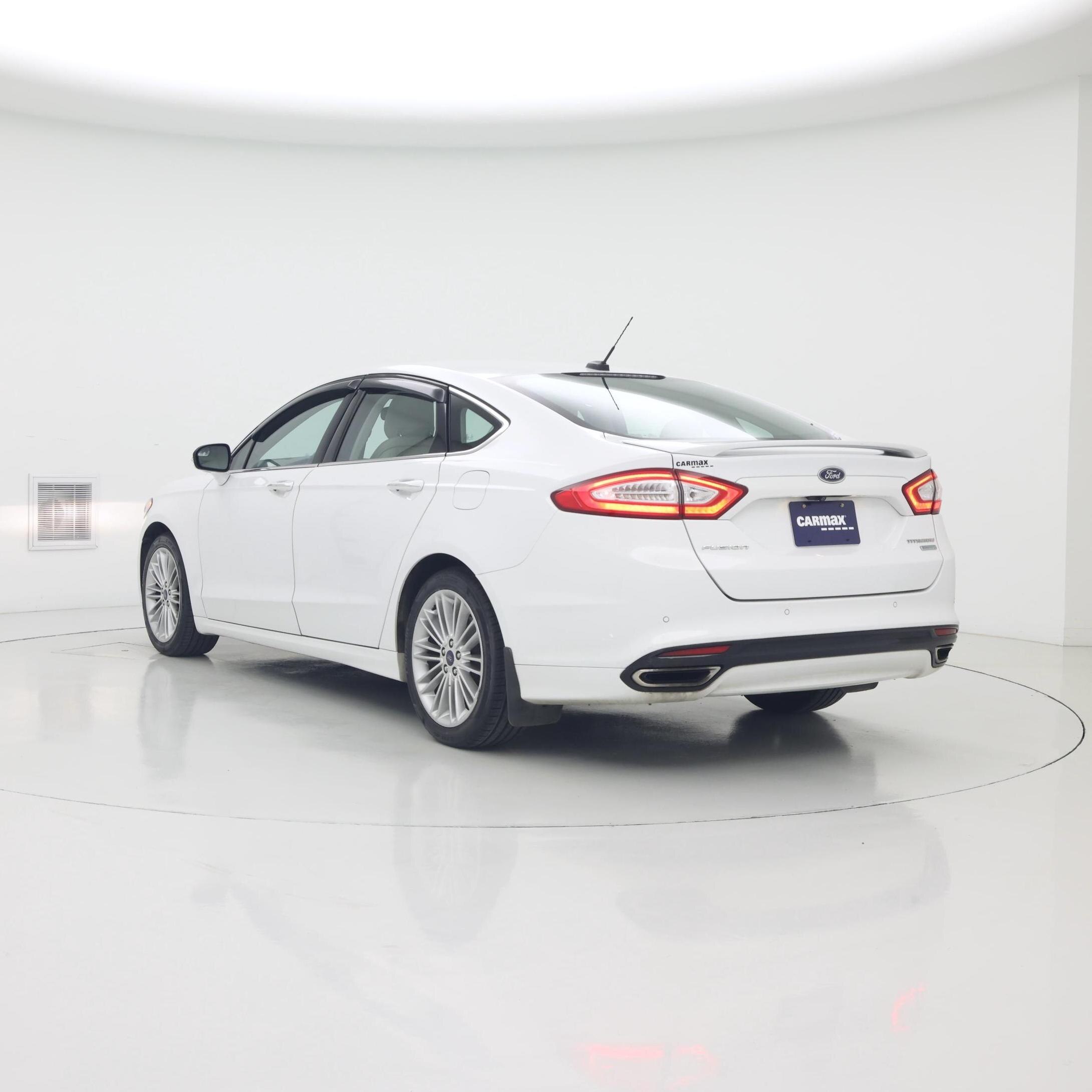 Thumbnail: 2015 Ford Fusion - 2