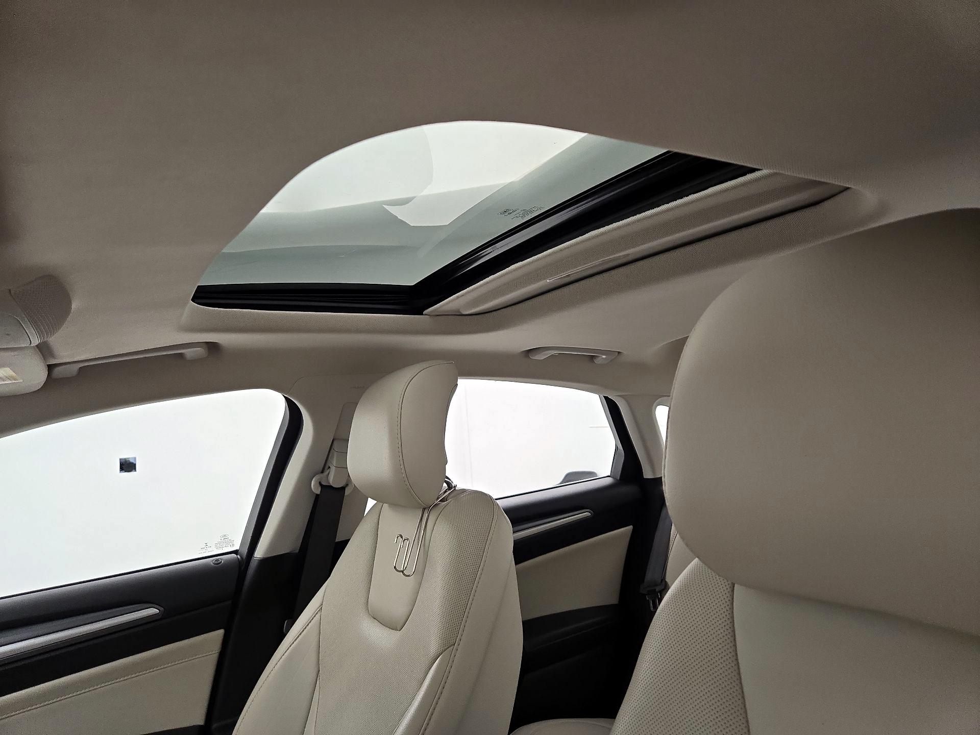 Thumbnail: 2015 Ford Fusion - 19