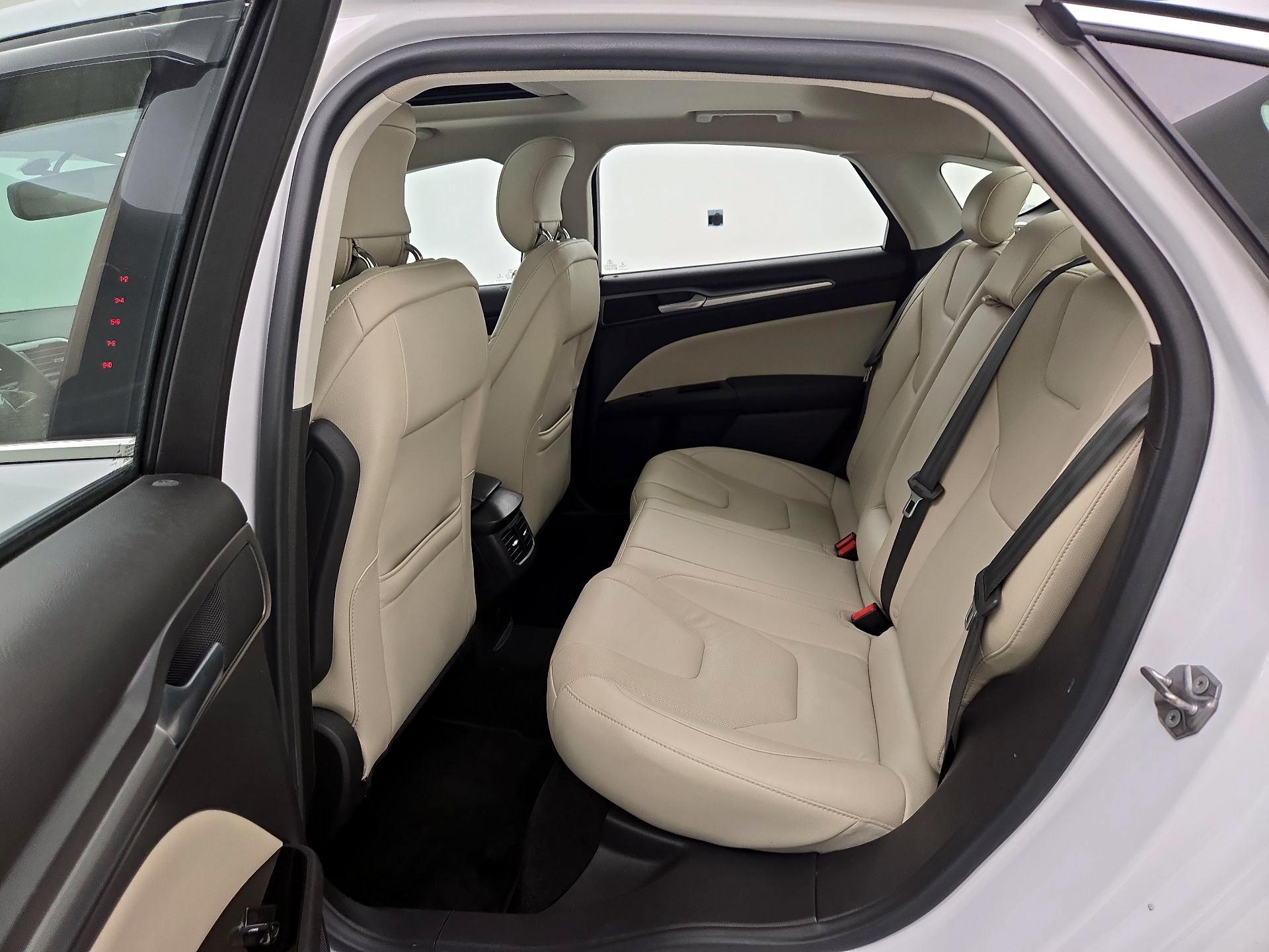 Thumbnail: 2015 Ford Fusion - 20