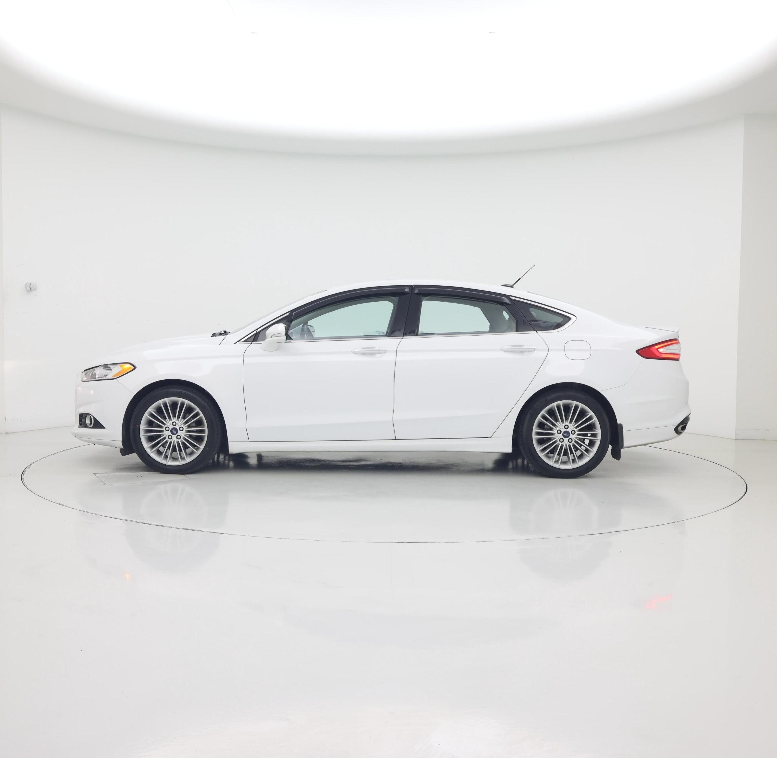 Thumbnail: 2015 Ford Fusion - 3