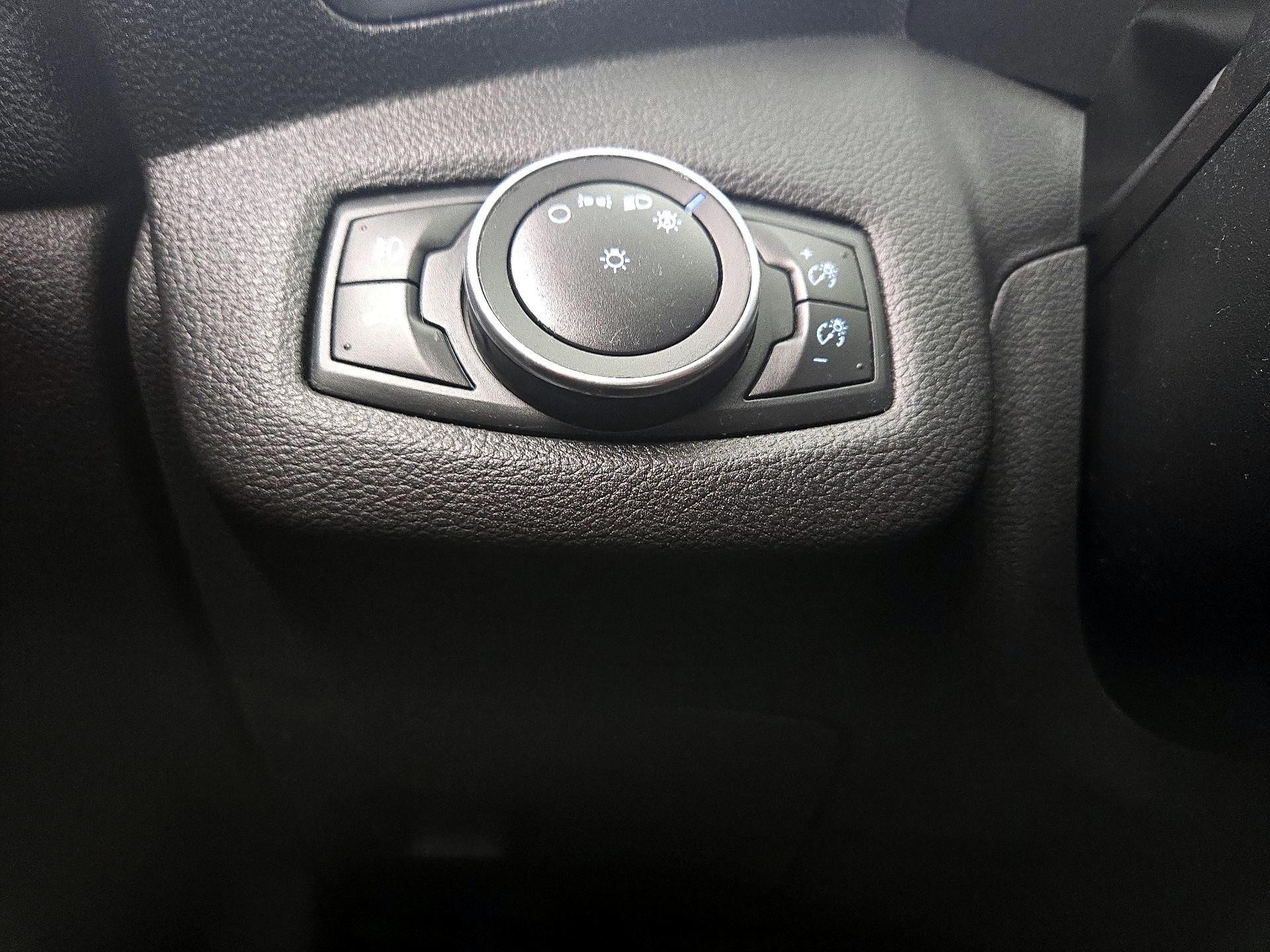 Thumbnail: 2018 Ford Escape - 13