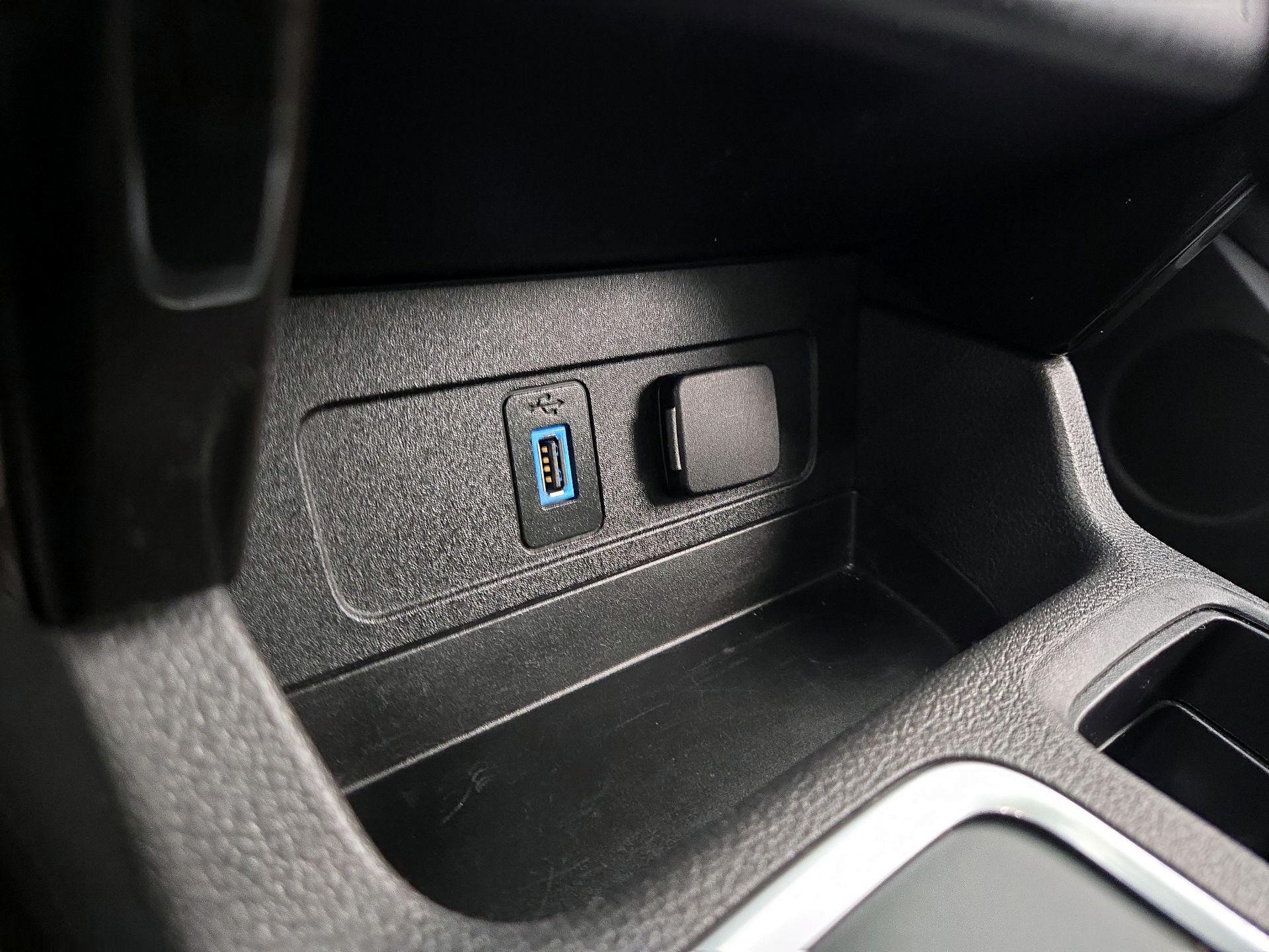 Thumbnail: 2018 Ford Escape - 18