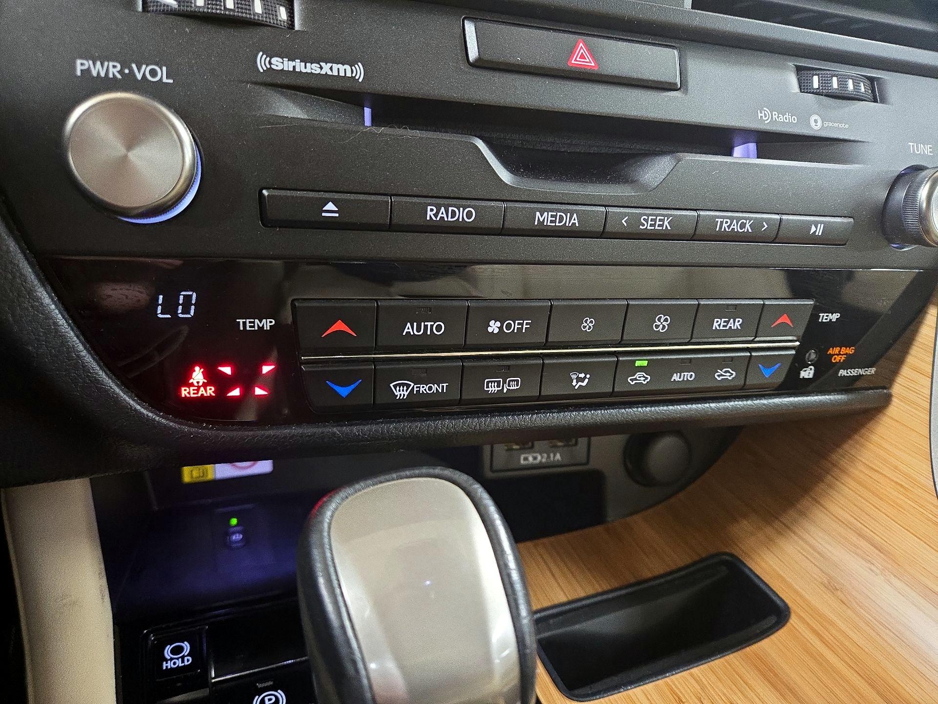 Thumbnail: 2021 Lexus RX - 17