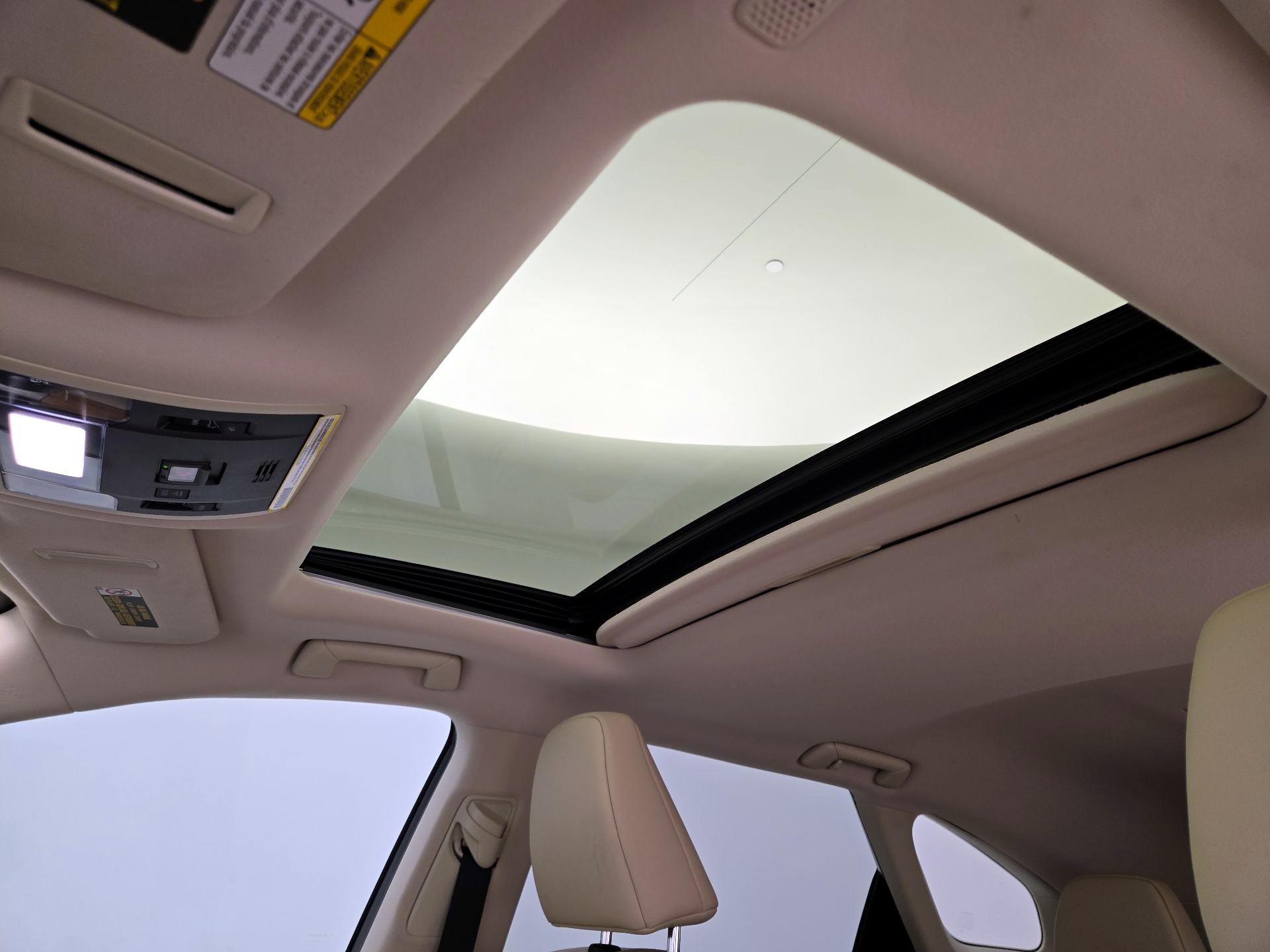 Thumbnail: 2021 Lexus RX - 20