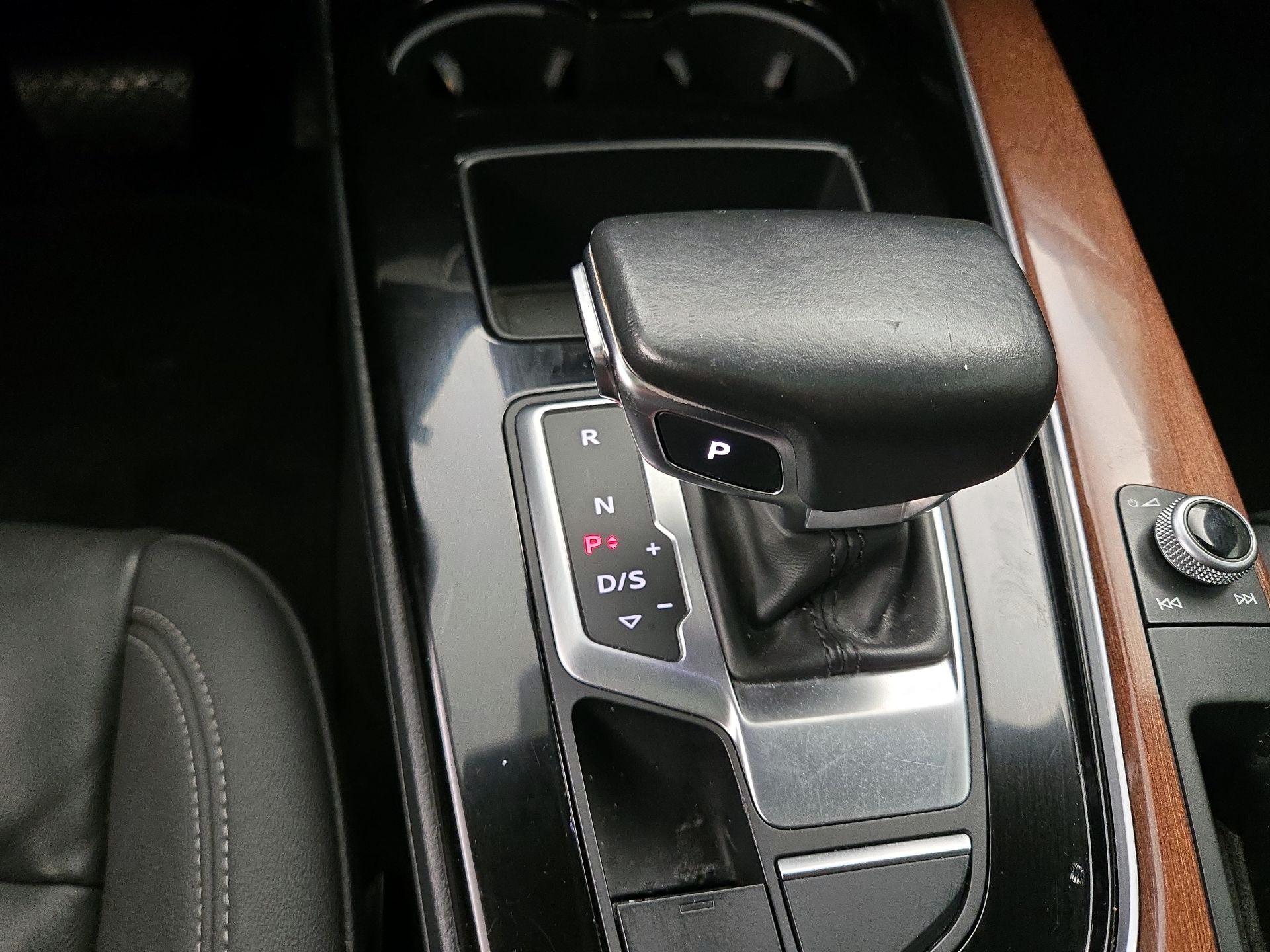 Thumbnail: 2020 Audi A4 - 17