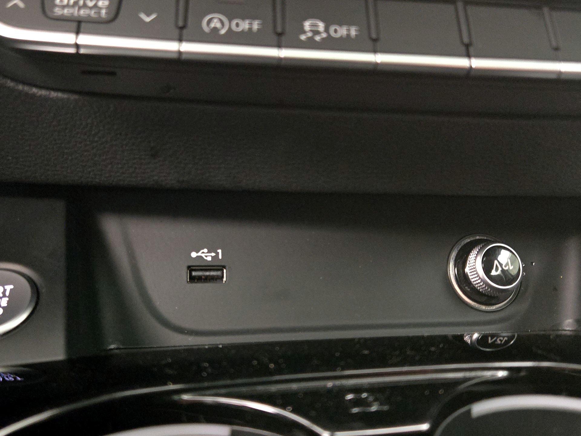 Thumbnail: 2020 Audi A4 - 18