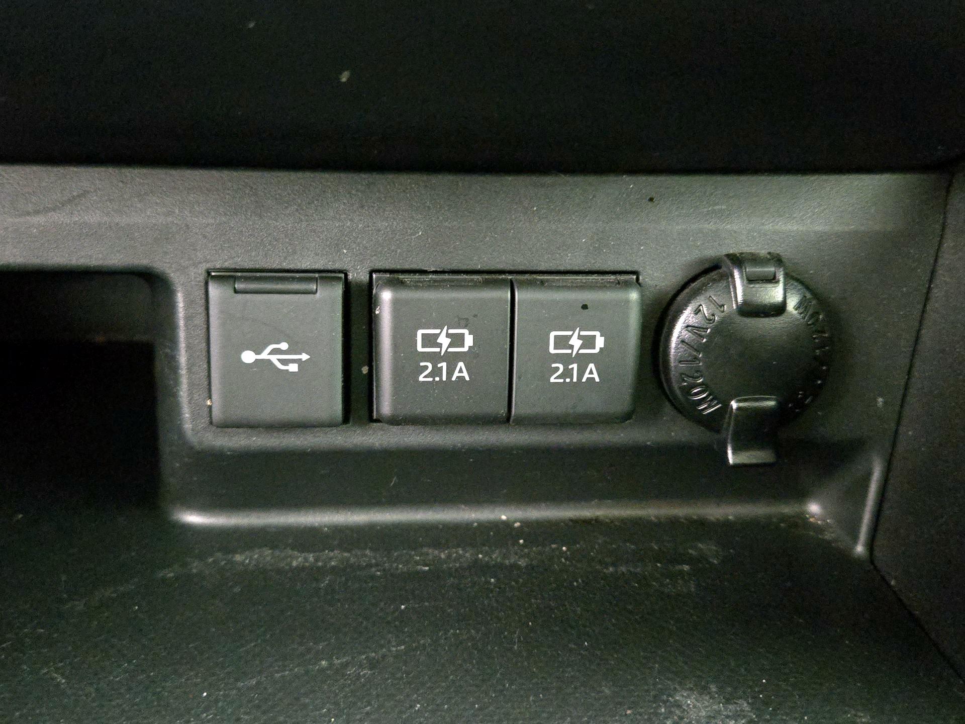 Thumbnail: 2020 Toyota Highlander - 18