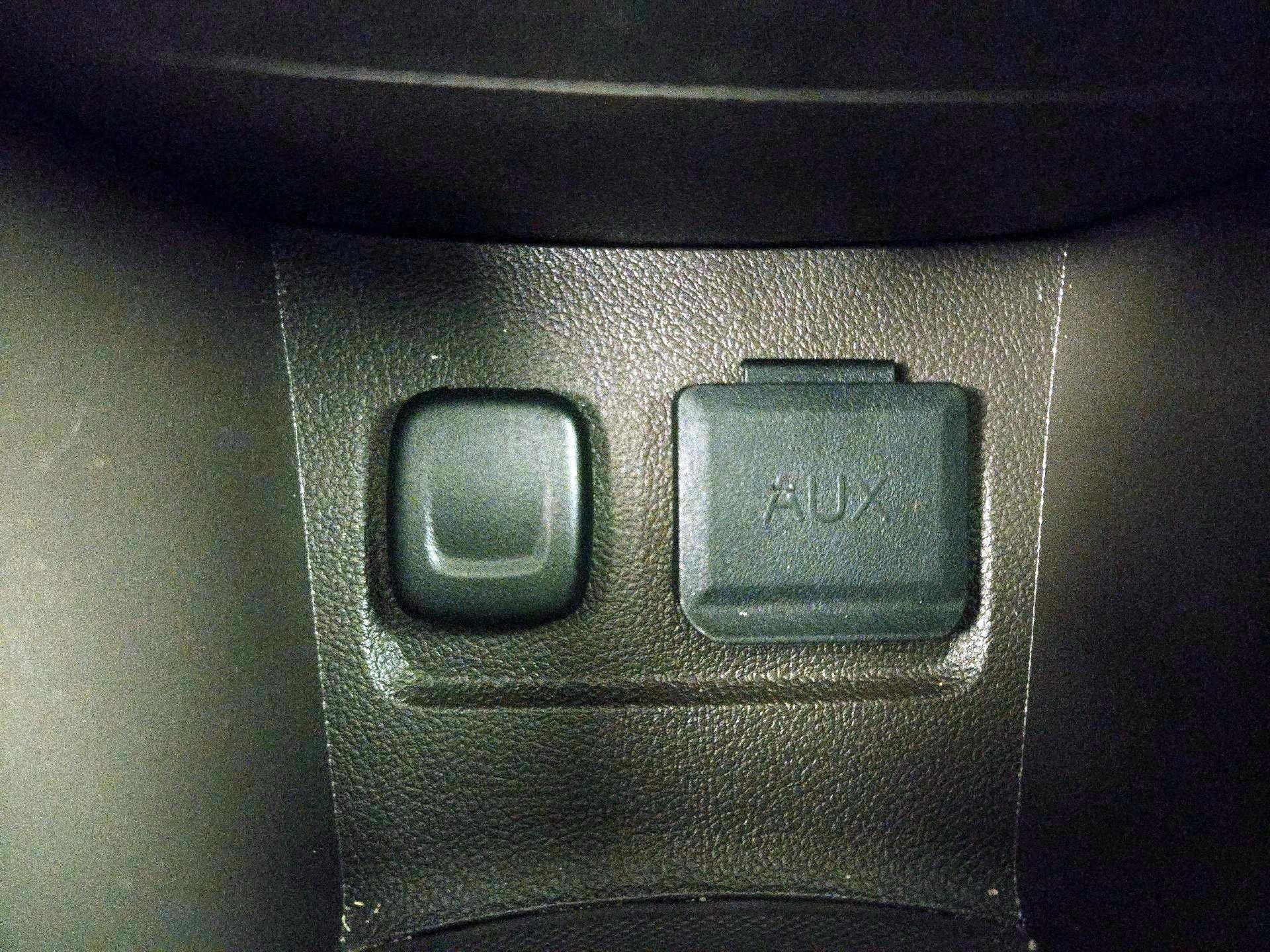 Thumbnail: 2015 Buick Encore - 18