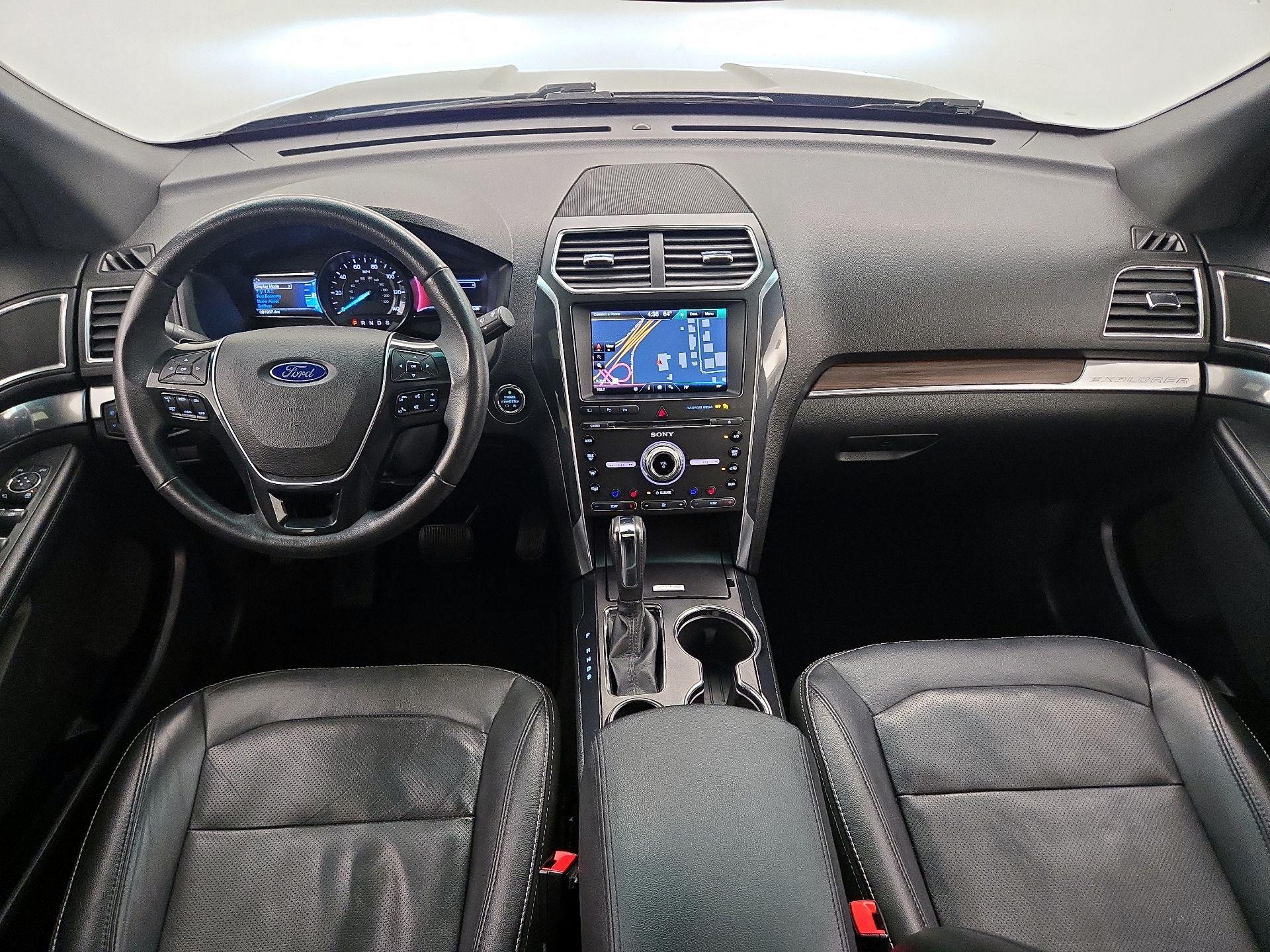 Thumbnail: 2016 Ford Explorer - 9