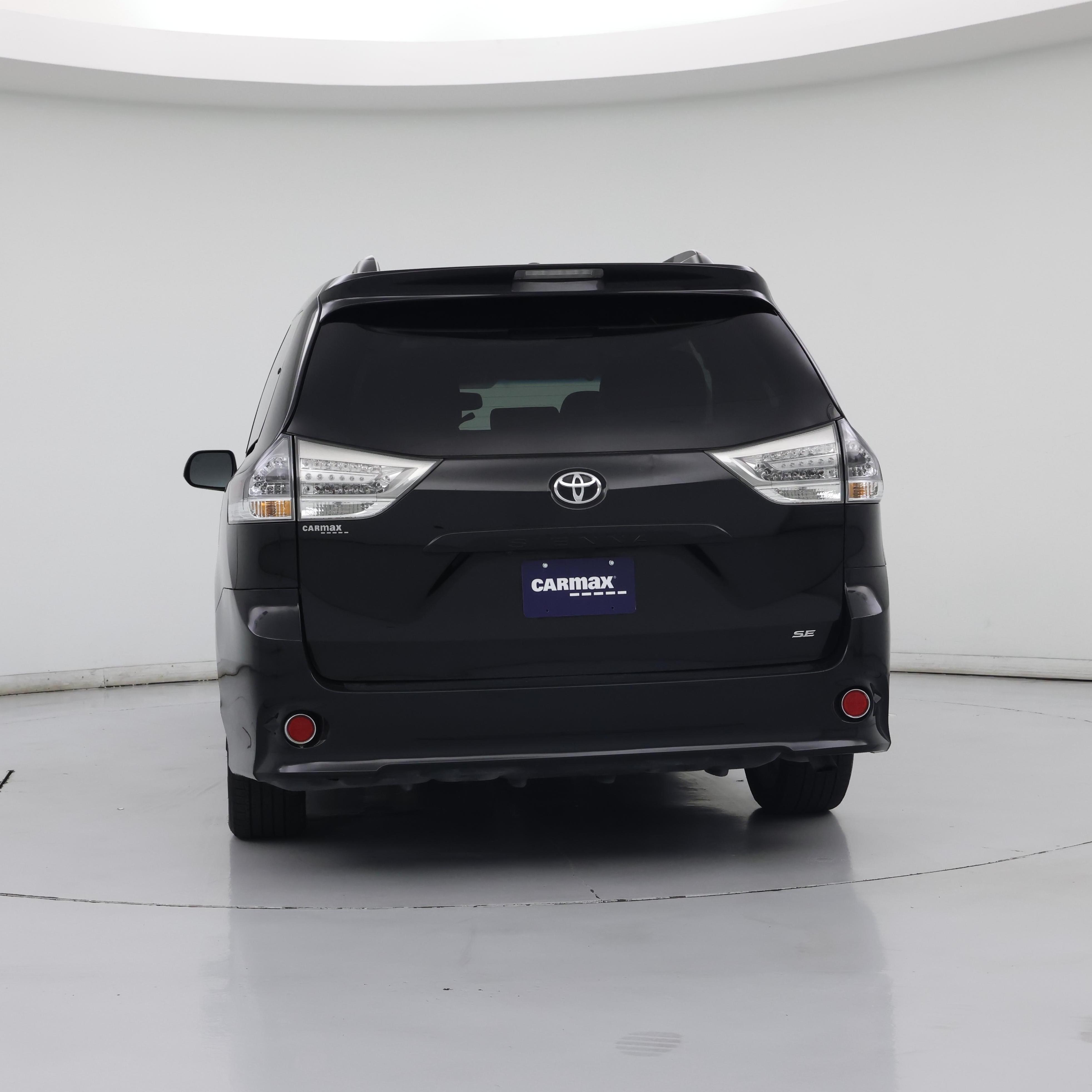 Thumbnail: 2016 Toyota Sienna - 6