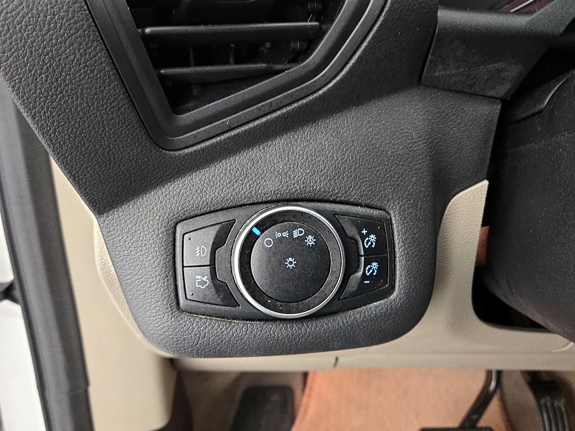 Thumbnail: 2016 Ford Escape - 13