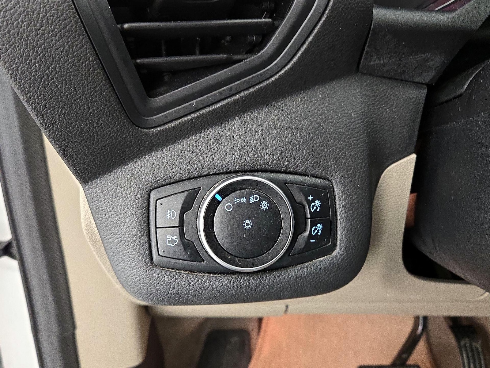 2016 Ford Escape SE - Photo 14