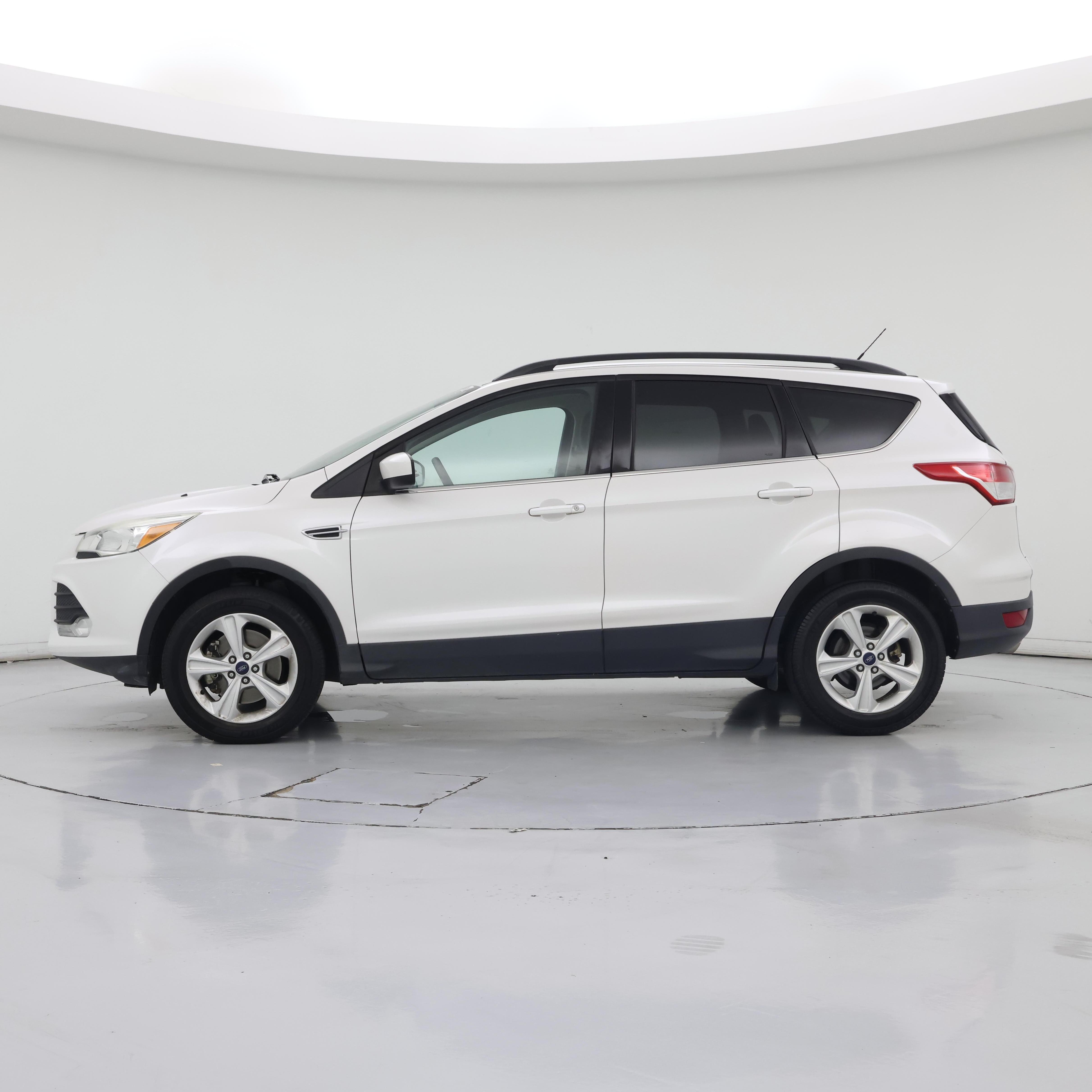 Thumbnail: 2016 Ford Escape - 3