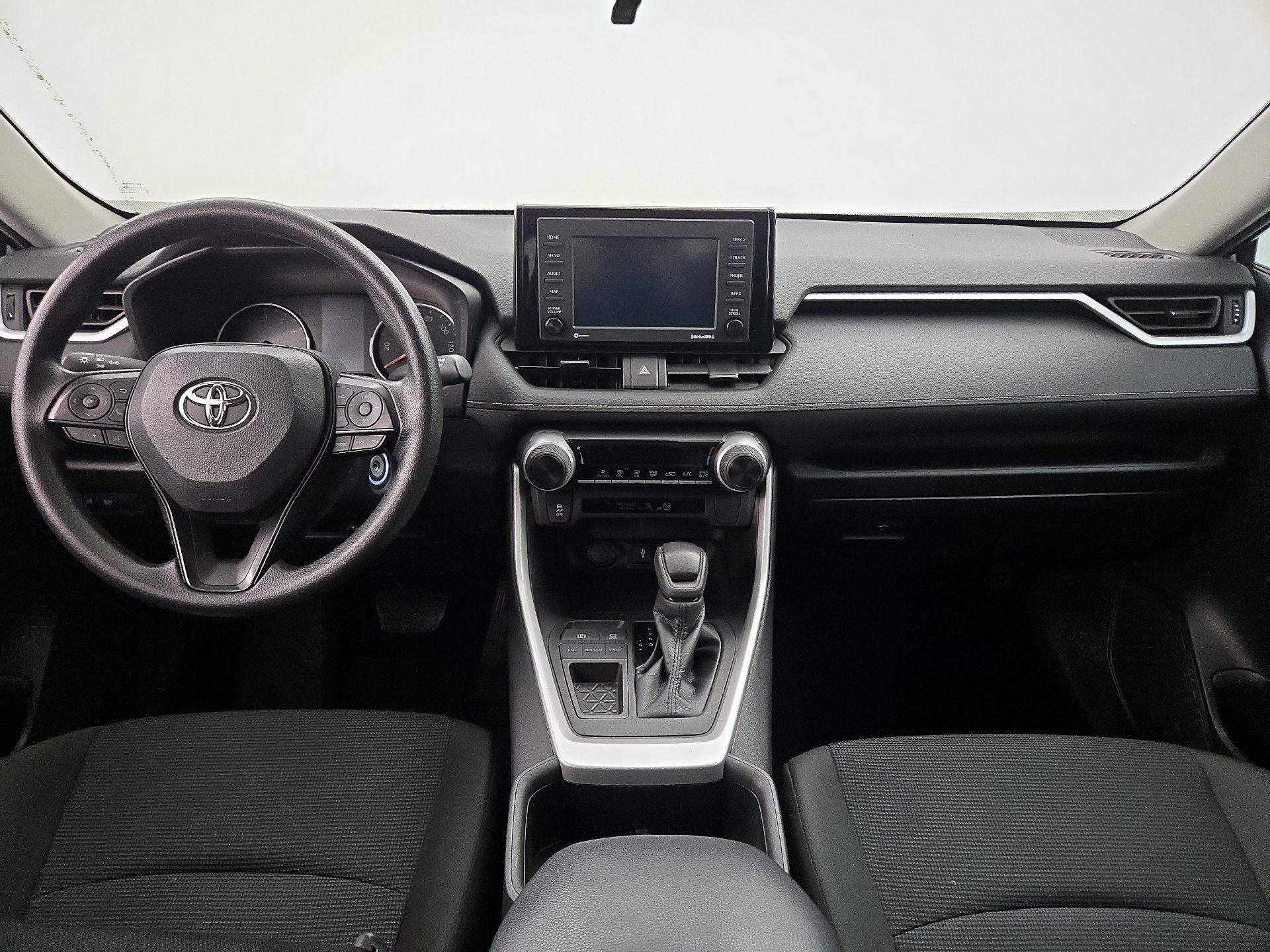Thumbnail: 2022 Toyota RAV4 - 9