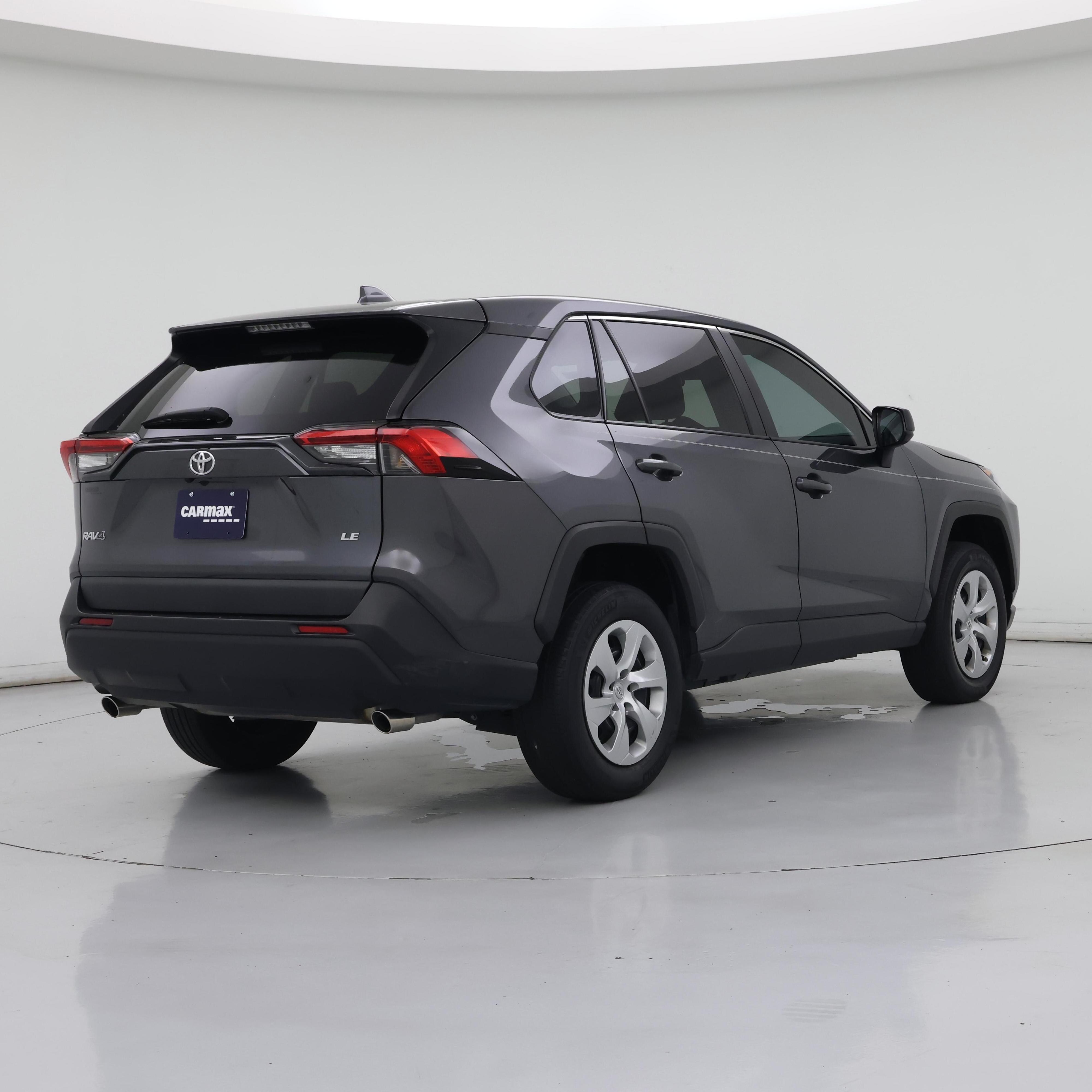 Thumbnail: 2022 Toyota RAV4 - 8