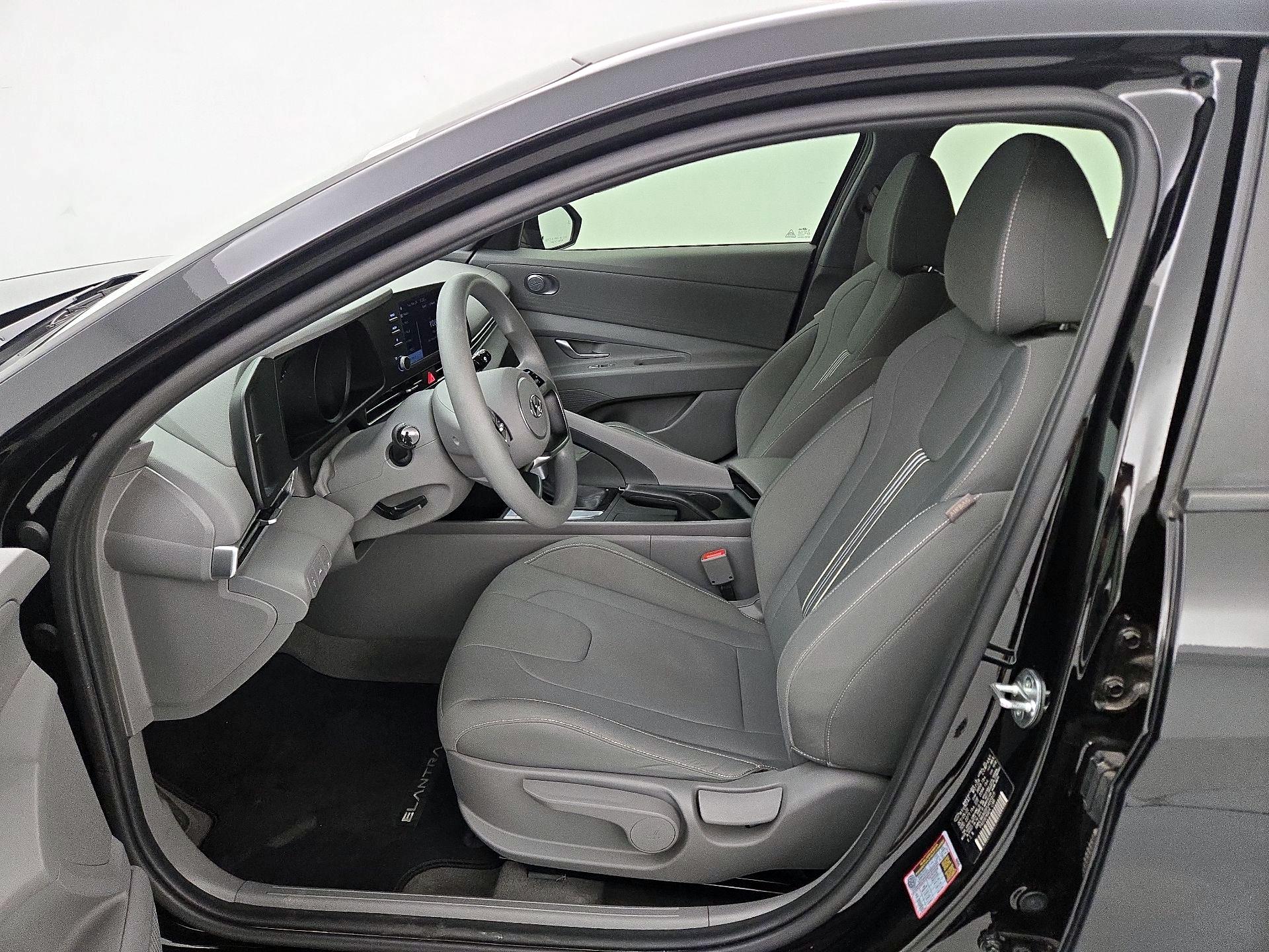 Thumbnail: 2023 Hyundai Elantra - 11