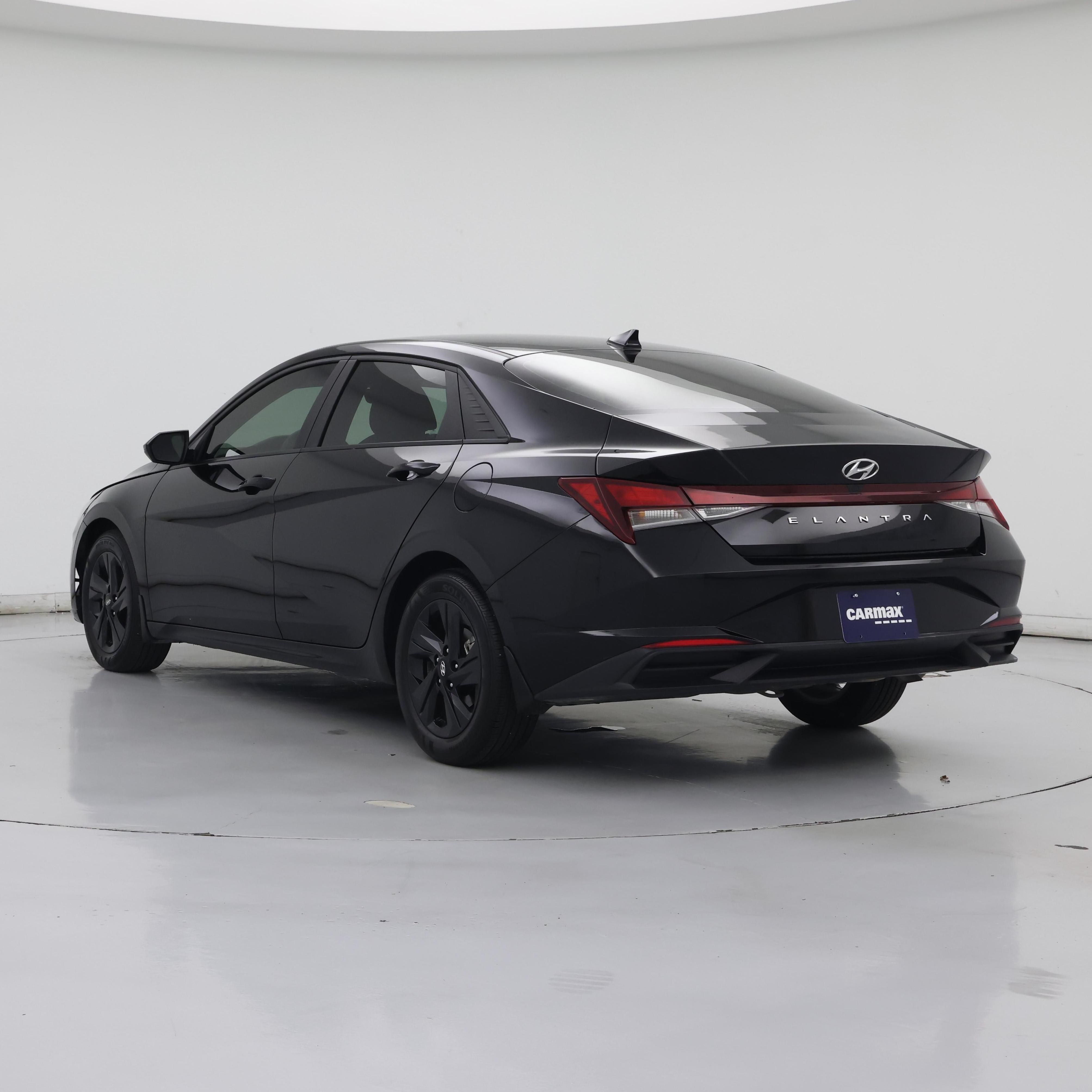 Thumbnail: 2023 Hyundai Elantra - 2
