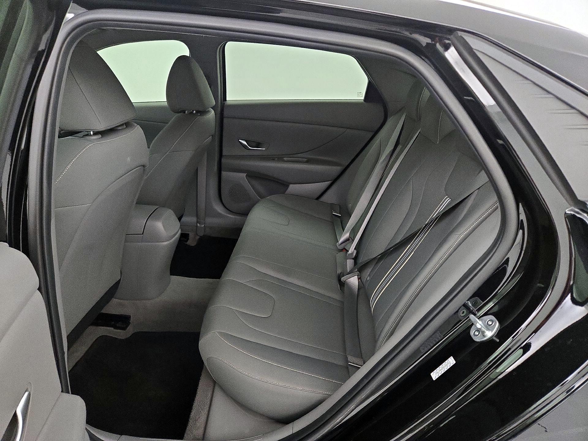 Thumbnail: 2023 Hyundai Elantra - 19