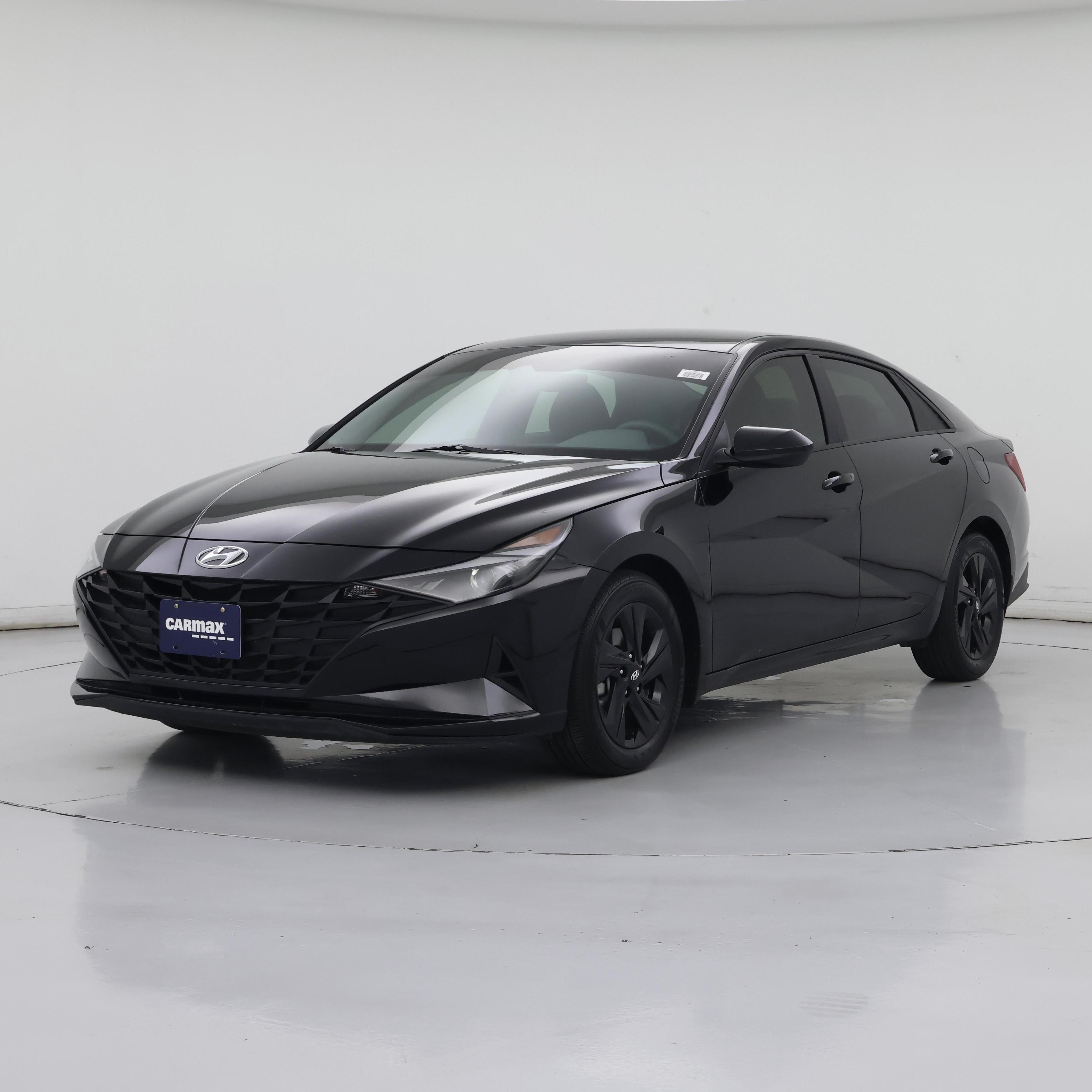 Thumbnail: 2023 Hyundai Elantra - 4