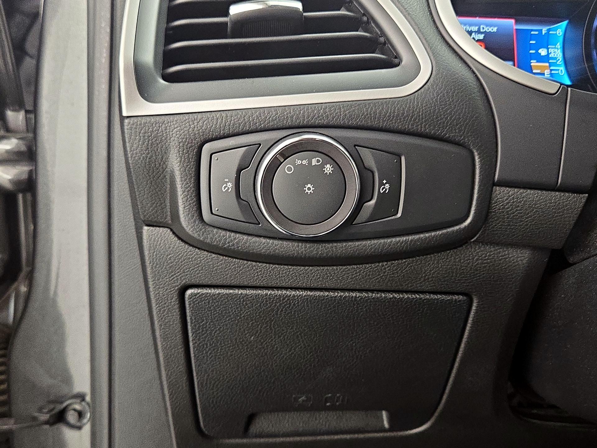 Thumbnail: 2018 Ford Edge - 13